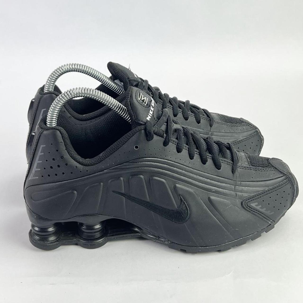 Nike Shox R4 black/black