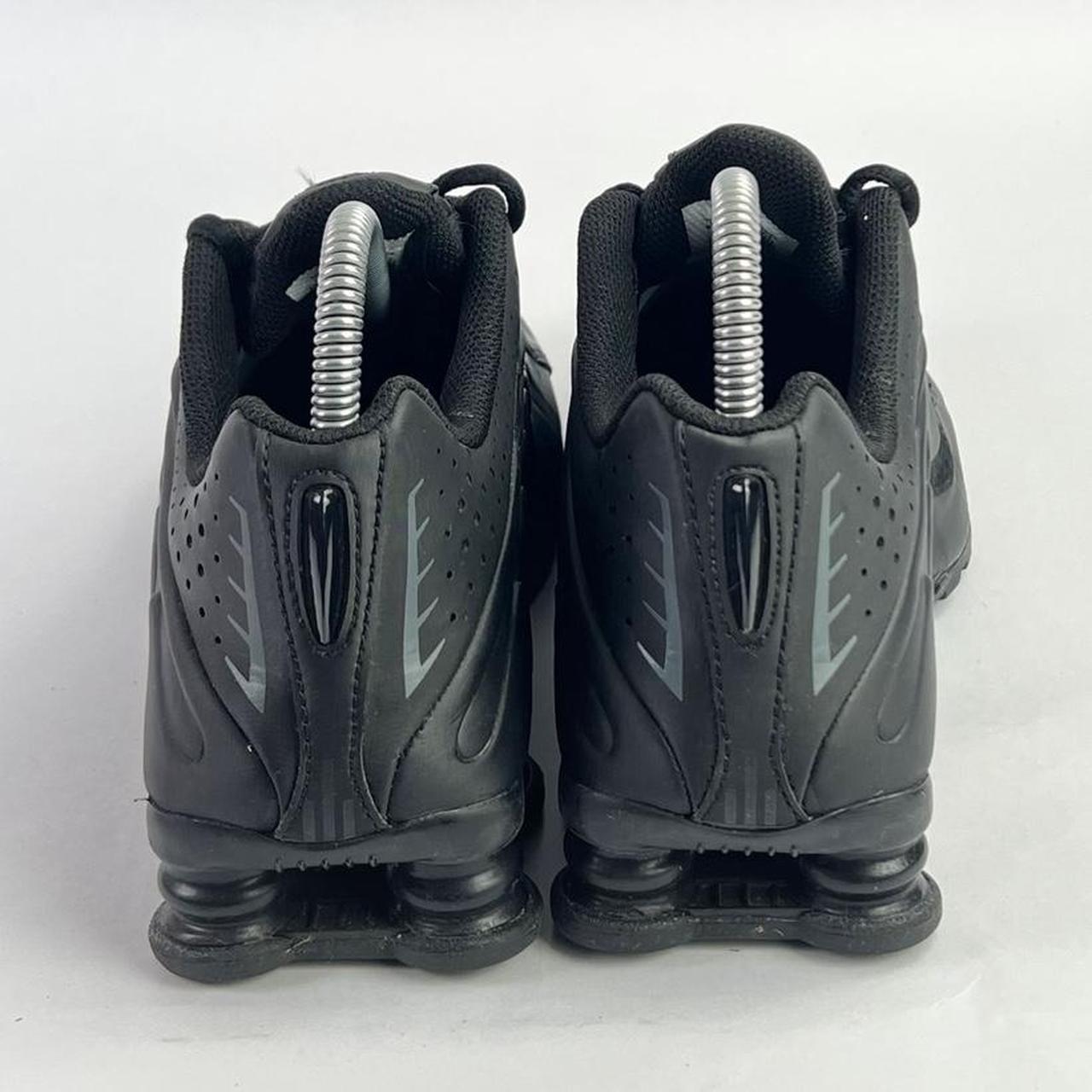 Nike Shox R4 black/black