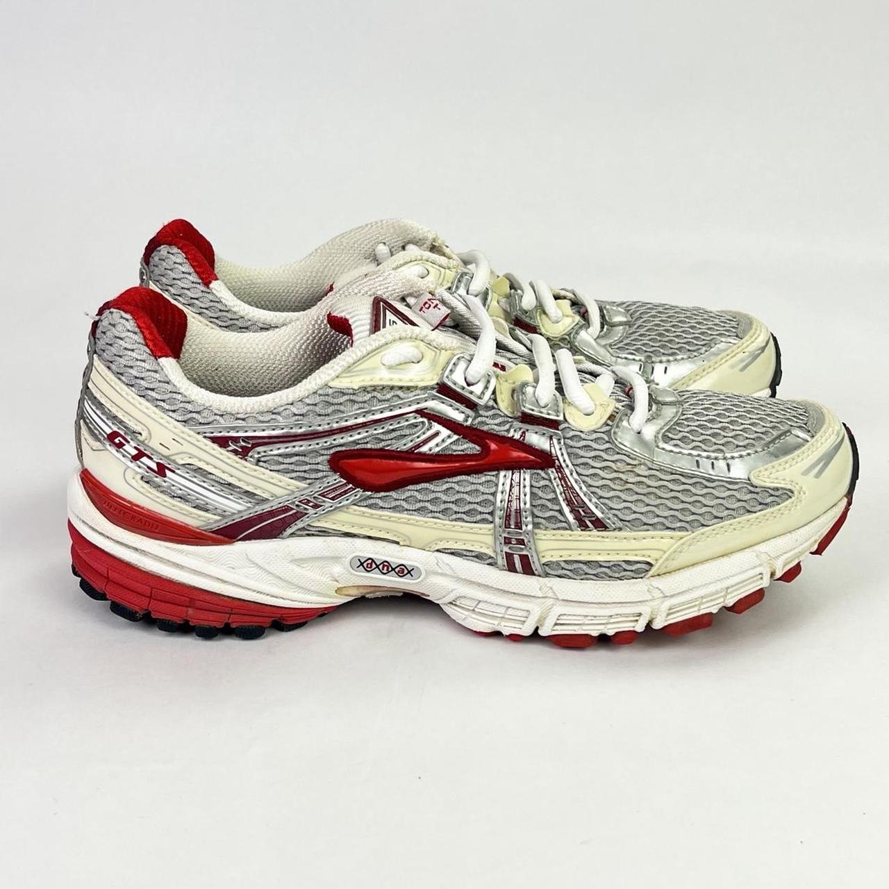 Brooks GTS Adrenaline 11 white/red UK 5
