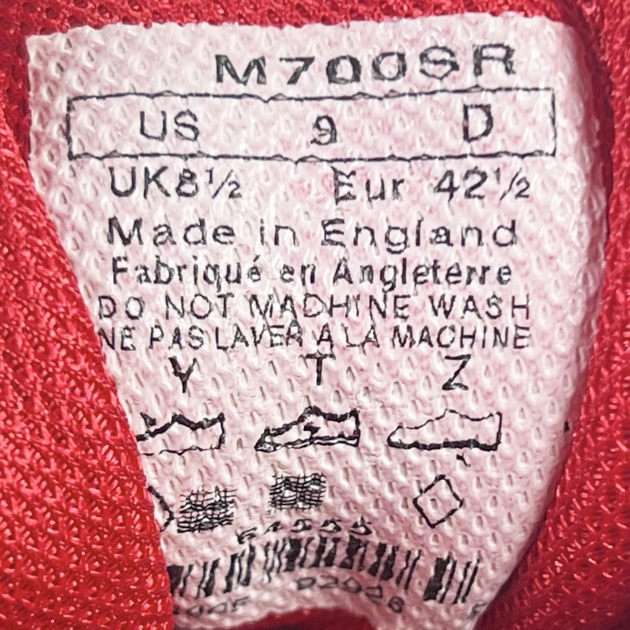 New Balance 700 white/red UK 8.5