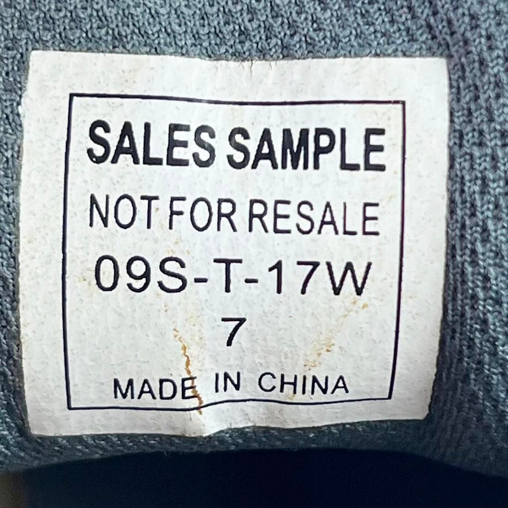 Asics Gel-Trail Attack WR red/grey *SAMPLE* UK 5