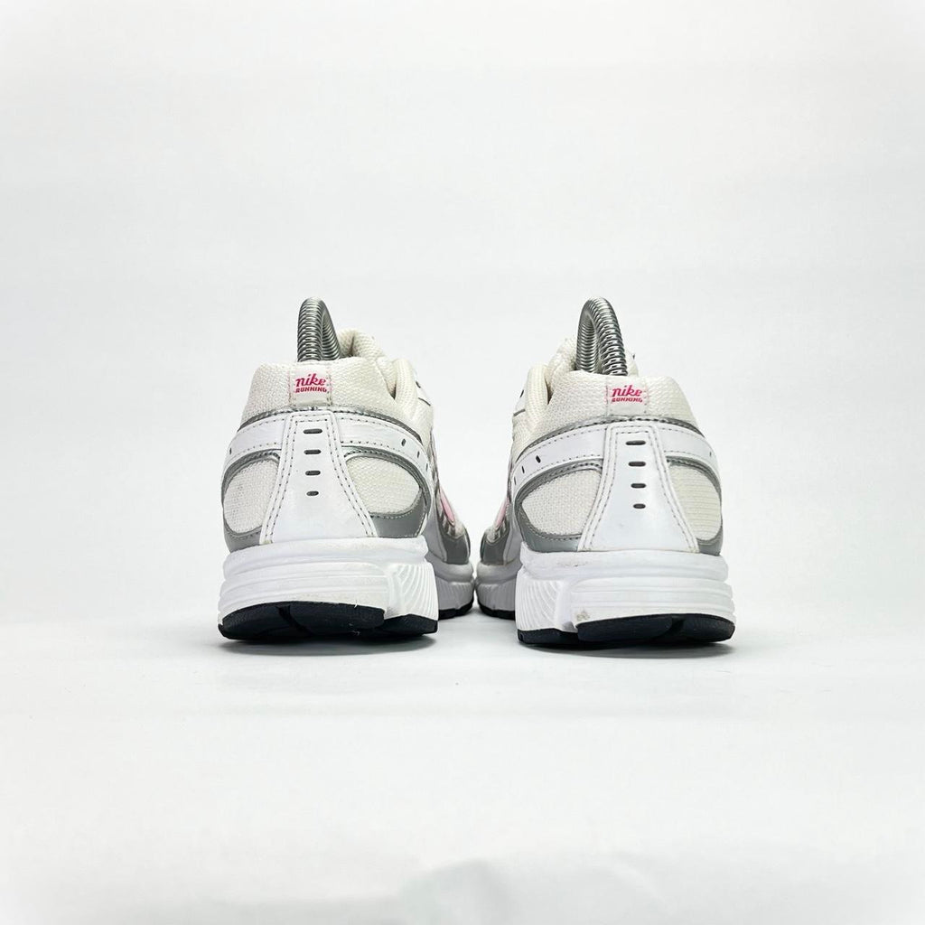 Nike Dart 8 white/pink
