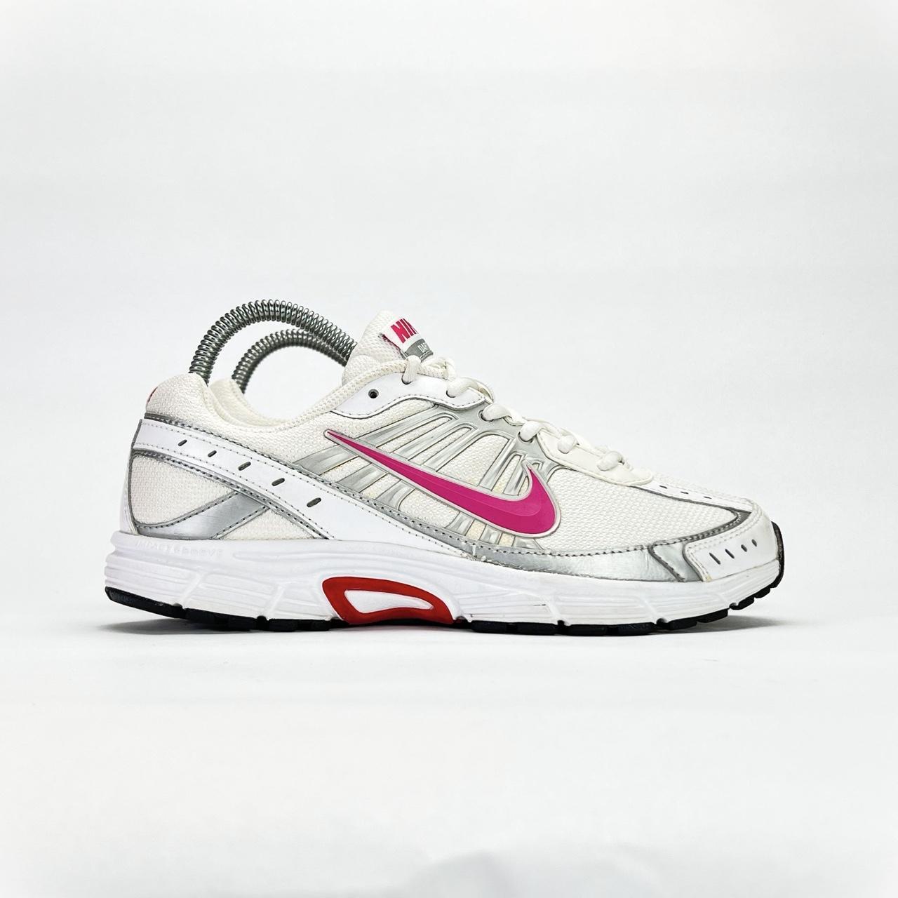 Nike Dart 8 white/pink