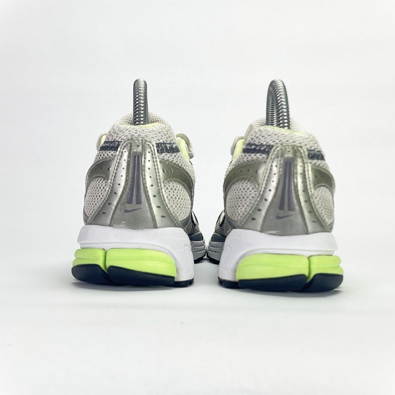 Nike Pegasus 25 white/volt UK 5