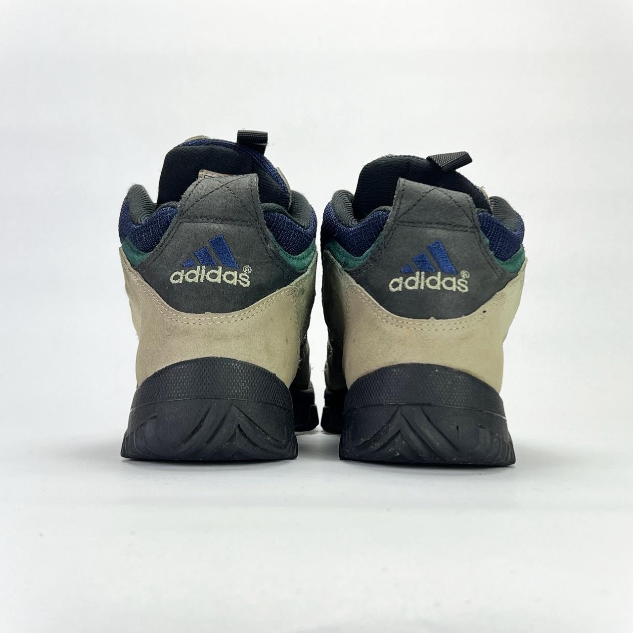 Adidas Vintage(1990s) Hiking High beige/navy UK 8