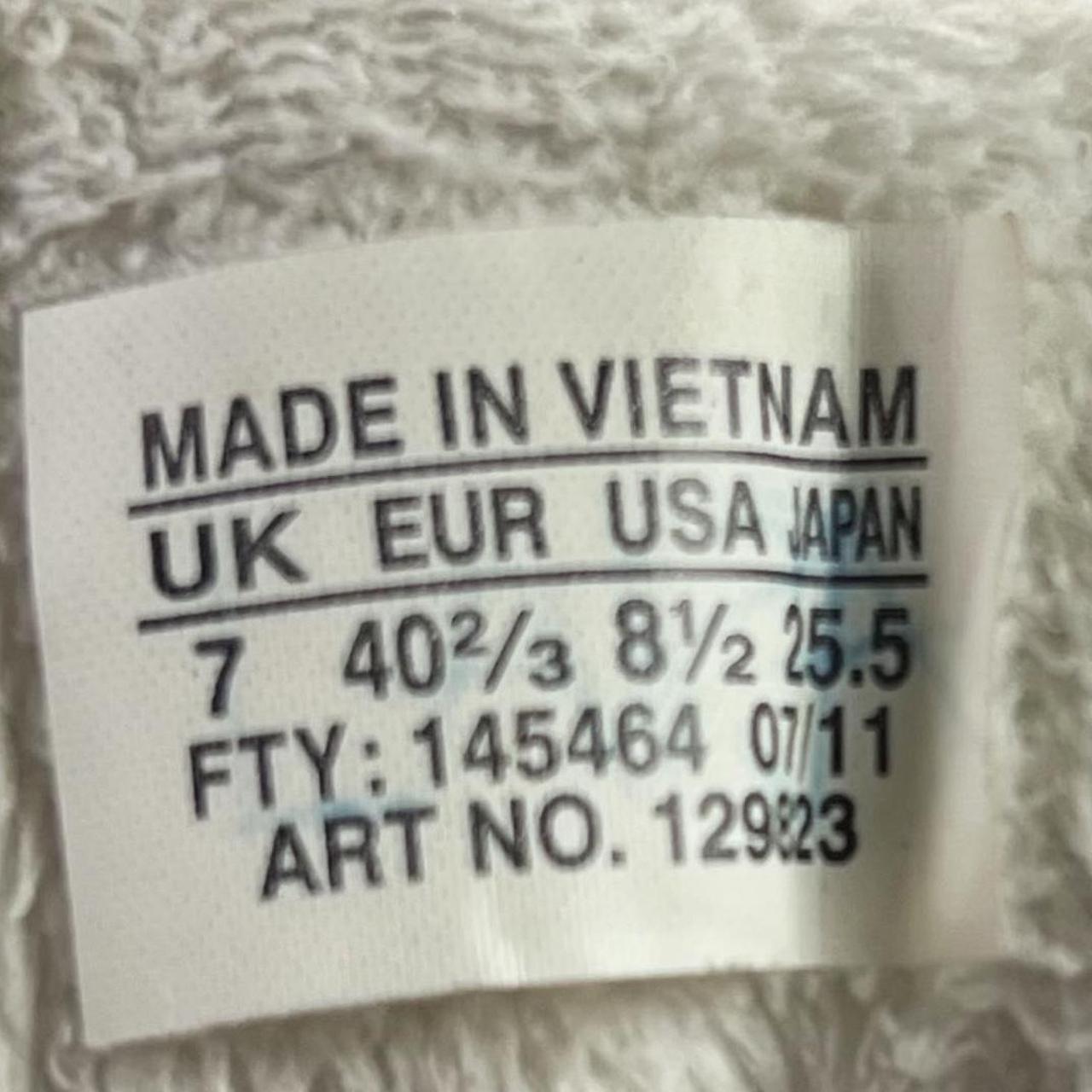 Salomon Ski Boots Gore-Tex/Thinsulate cream/purple UK 7