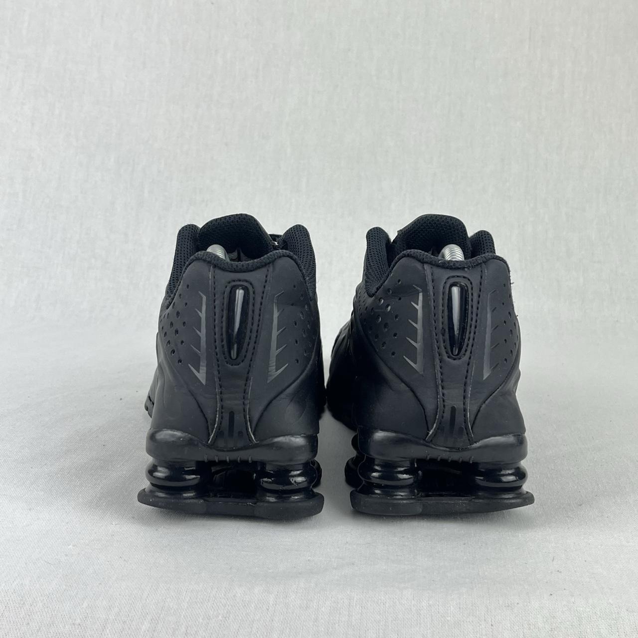 Nike Shox R4 black