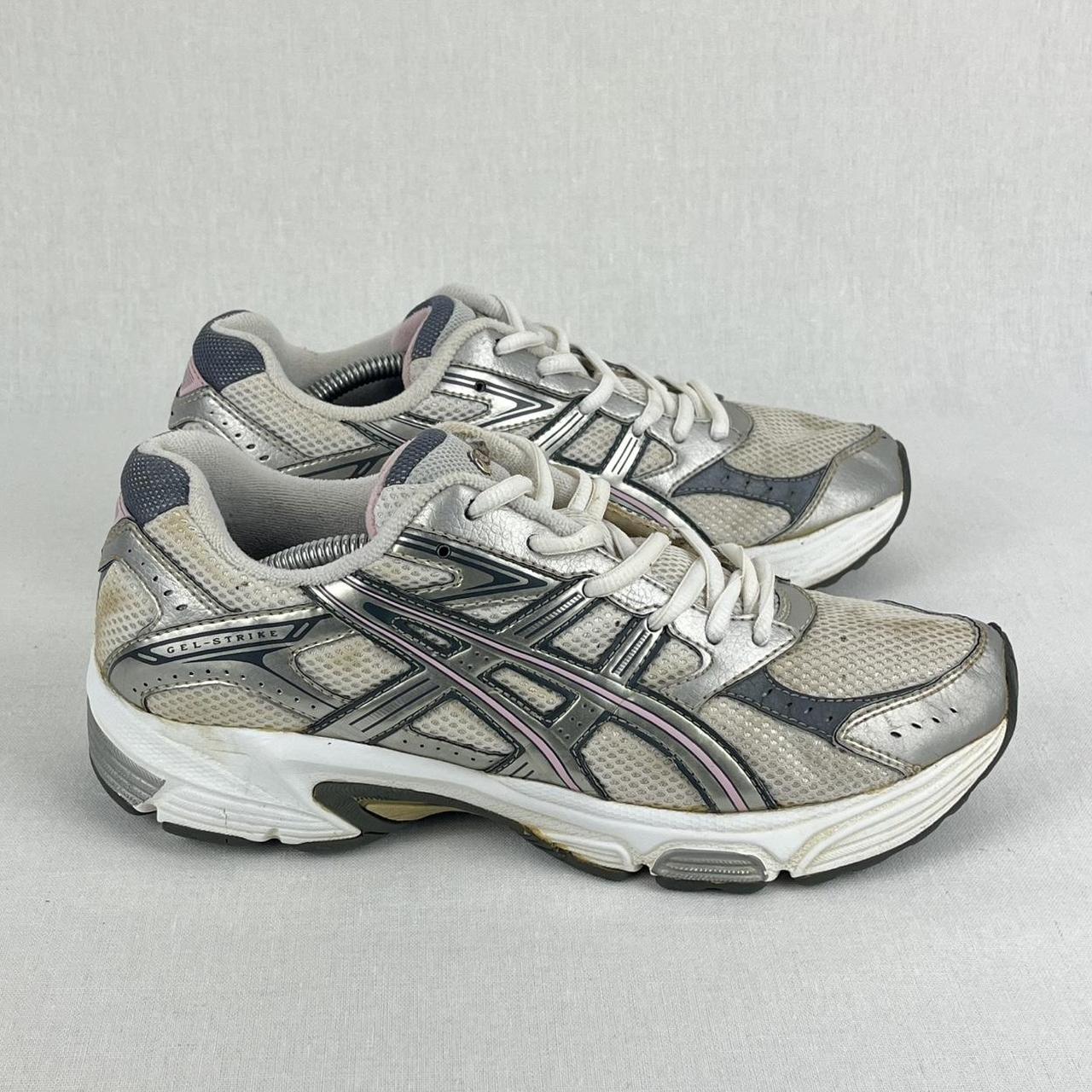 Asics Gel-Strike white/grey