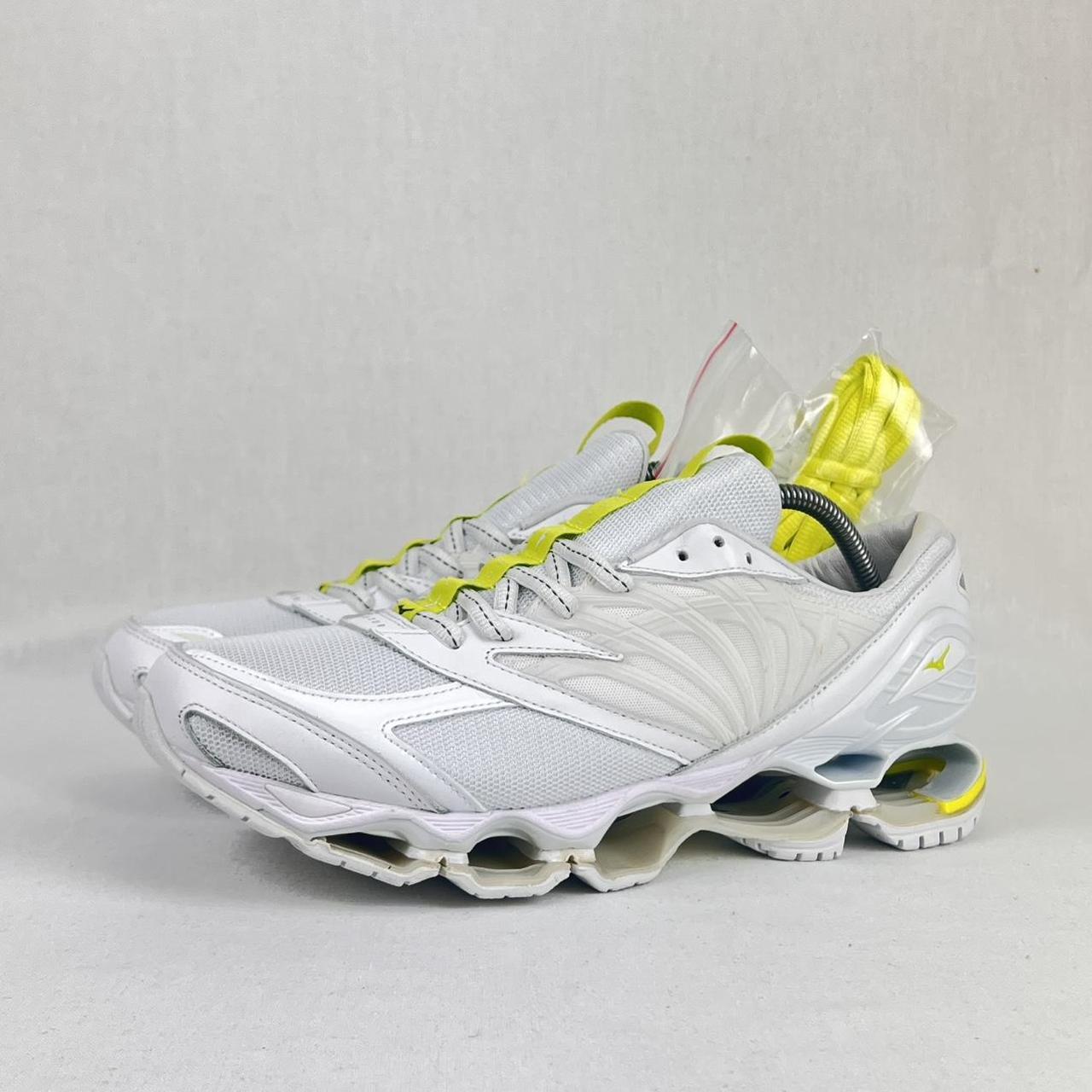 Mizuno x Futur Wave Prophecy 8 white/yellow
