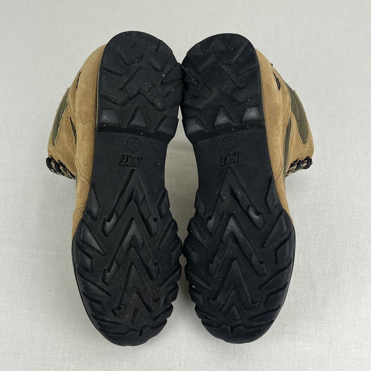Nike ACG Torre Mid wheat/brown (1990s)
