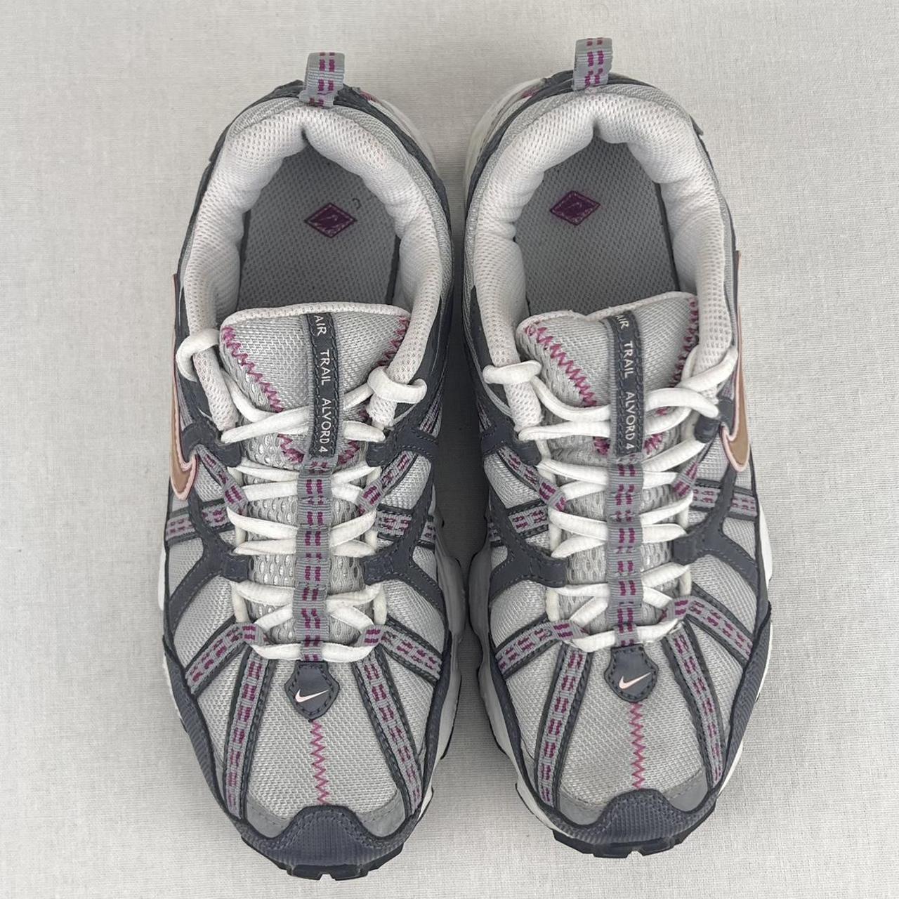 Nike Air Trail Alvord 4 grey/pink
