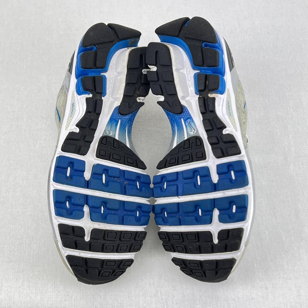 Nike Vomero 4 white/blue
