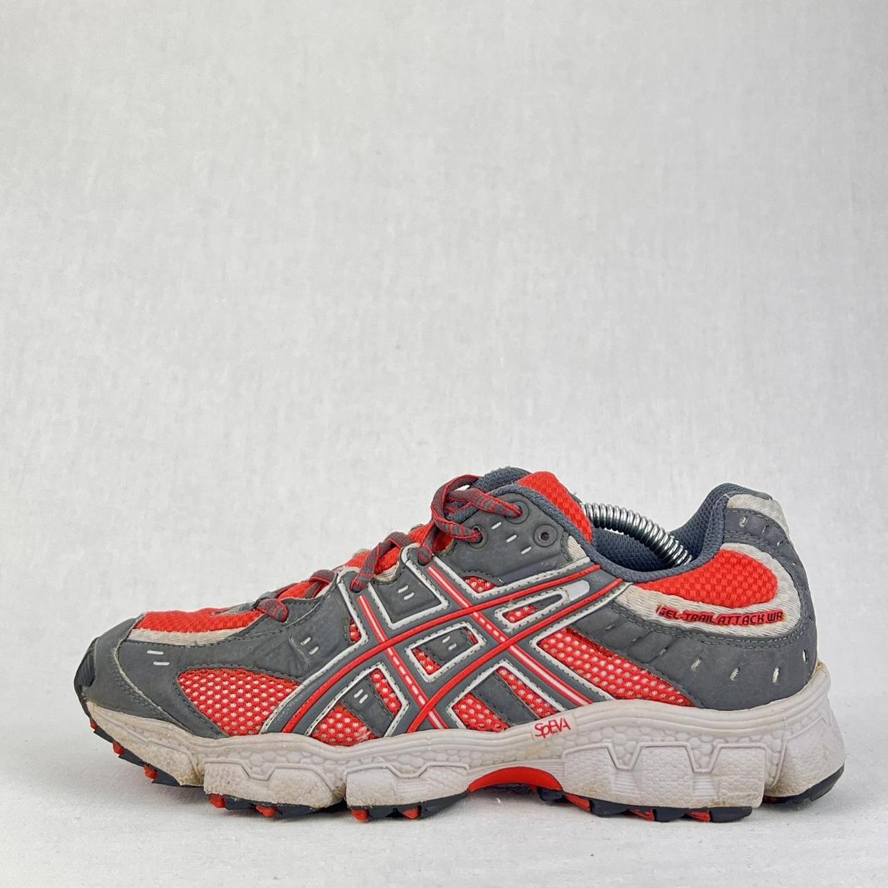 Asics Gel-Trail Attack WR Weather-Resistant SAMPLE grey/red