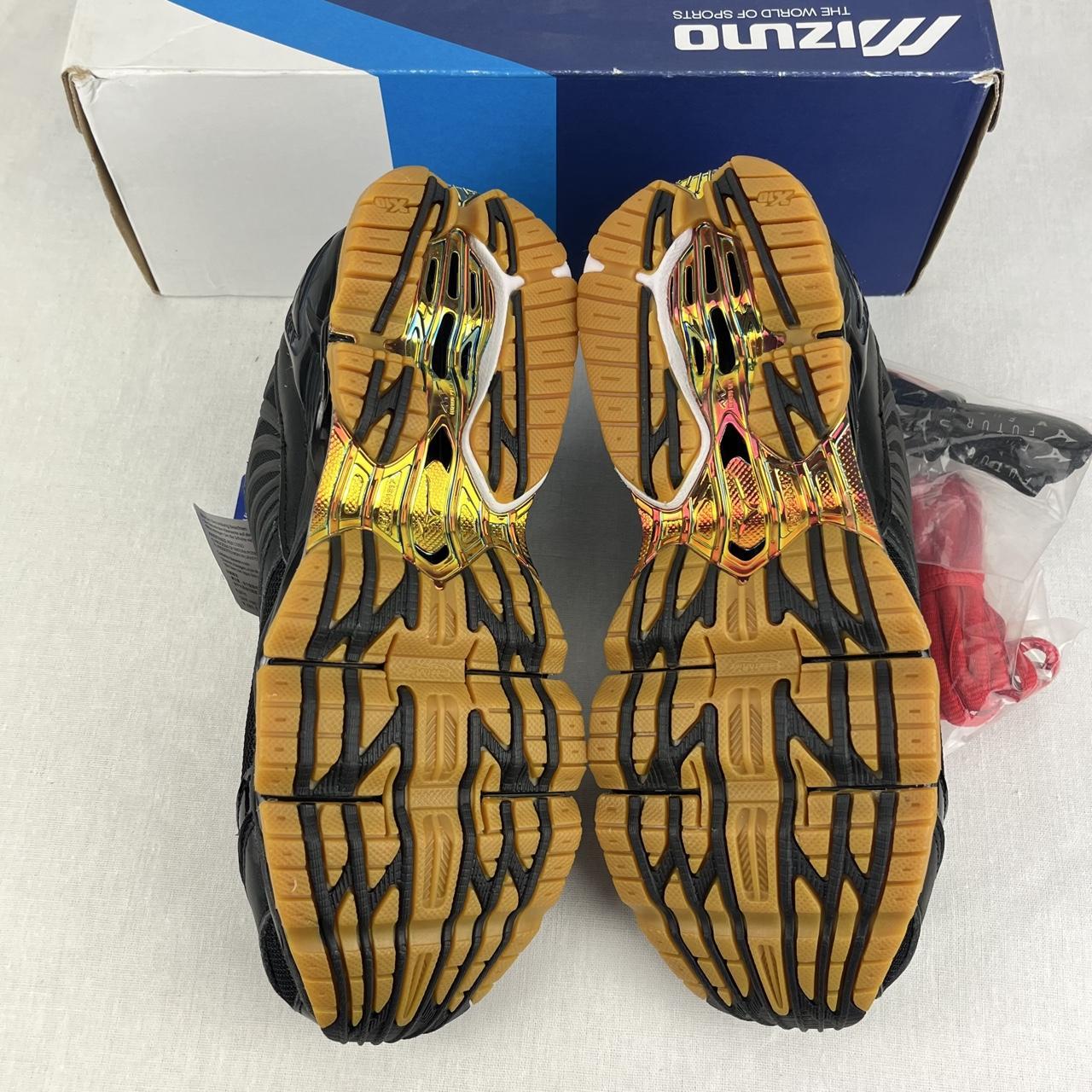 Mizuno Futur Wave Prophecy 8 black/gum