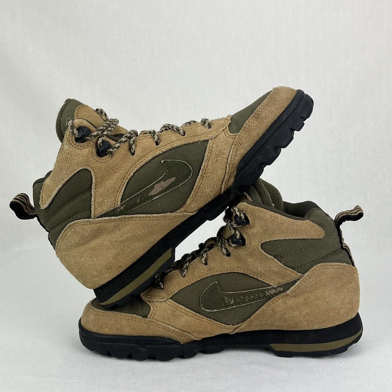 Nike ACG Torre Mid wheat/brown (1990s)