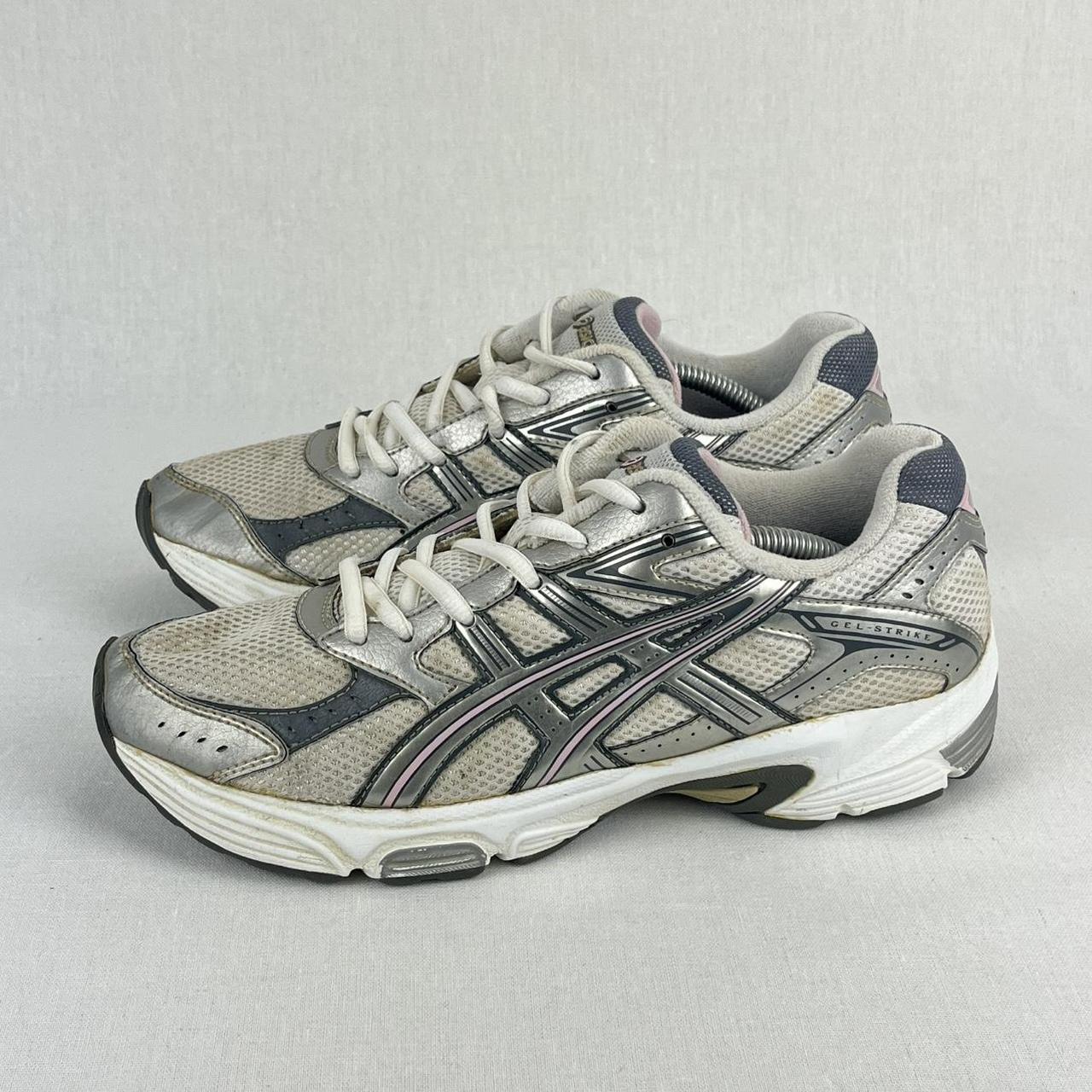 Asics Gel-Strike white/grey