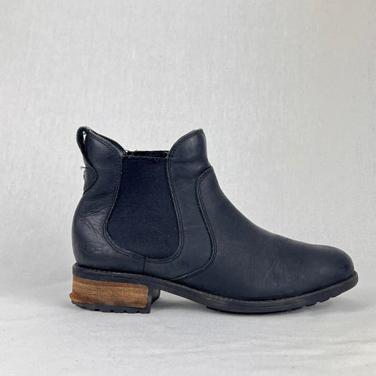 UGG Leather Chelsea boots black/brown