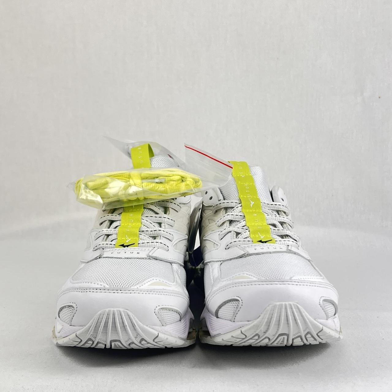 Mizuno x Futur Wave Prophecy 8 white/yellow