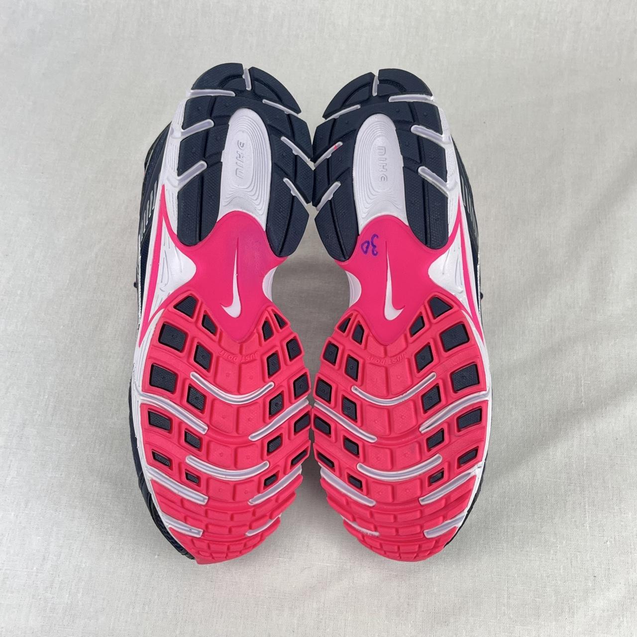 Nike V5 RNR navy/pink