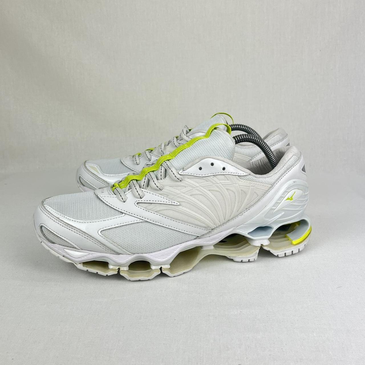 Mizuno x Futur Wave Prophecy 8 white/yellow