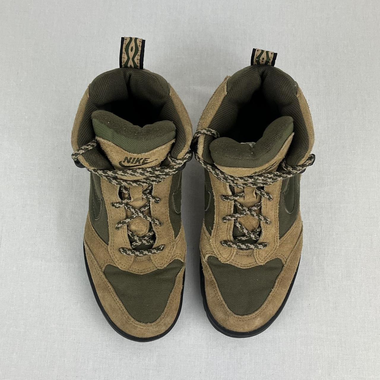 Nike ACG Torre Mid wheat/brown (1990s)