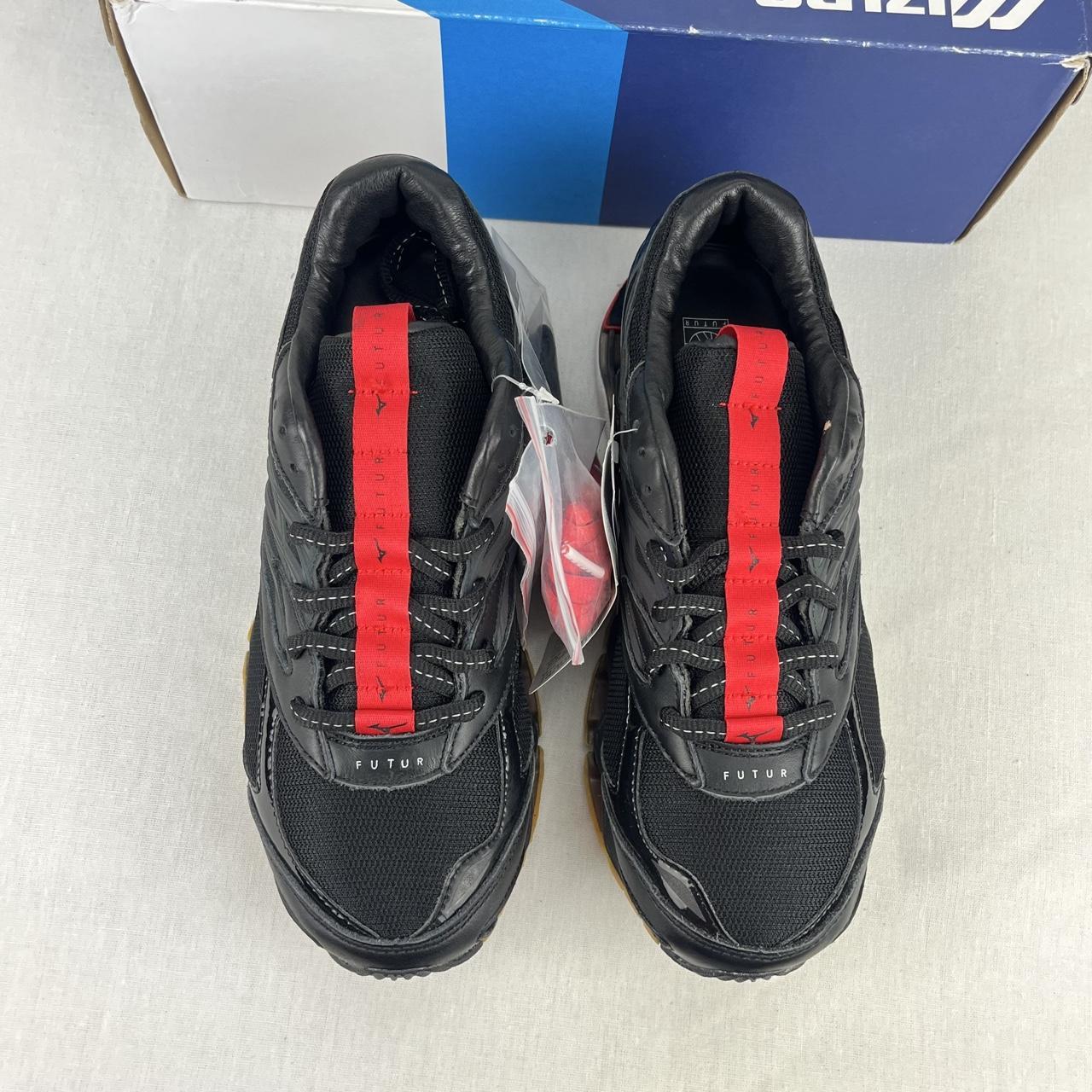 Mizuno Futur Wave Prophecy 8 black/gum