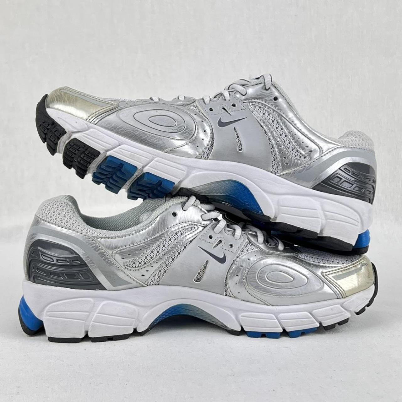 Nike Vomero 4 white/blue