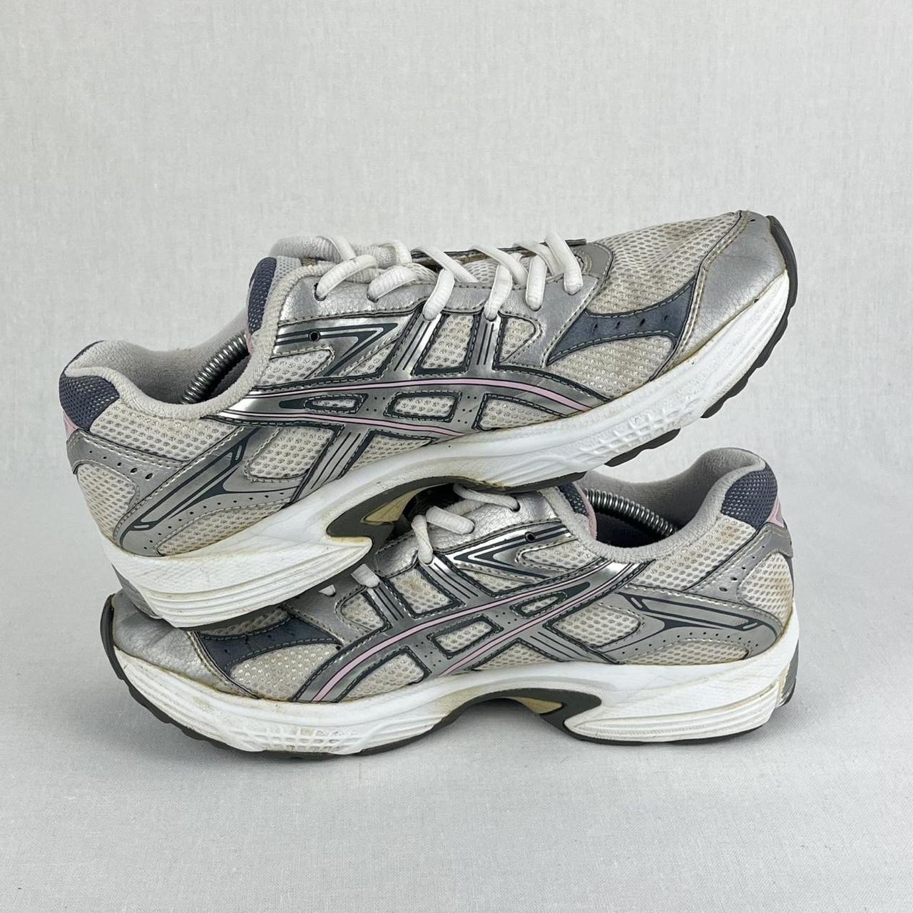 Asics Gel-Strike white/grey