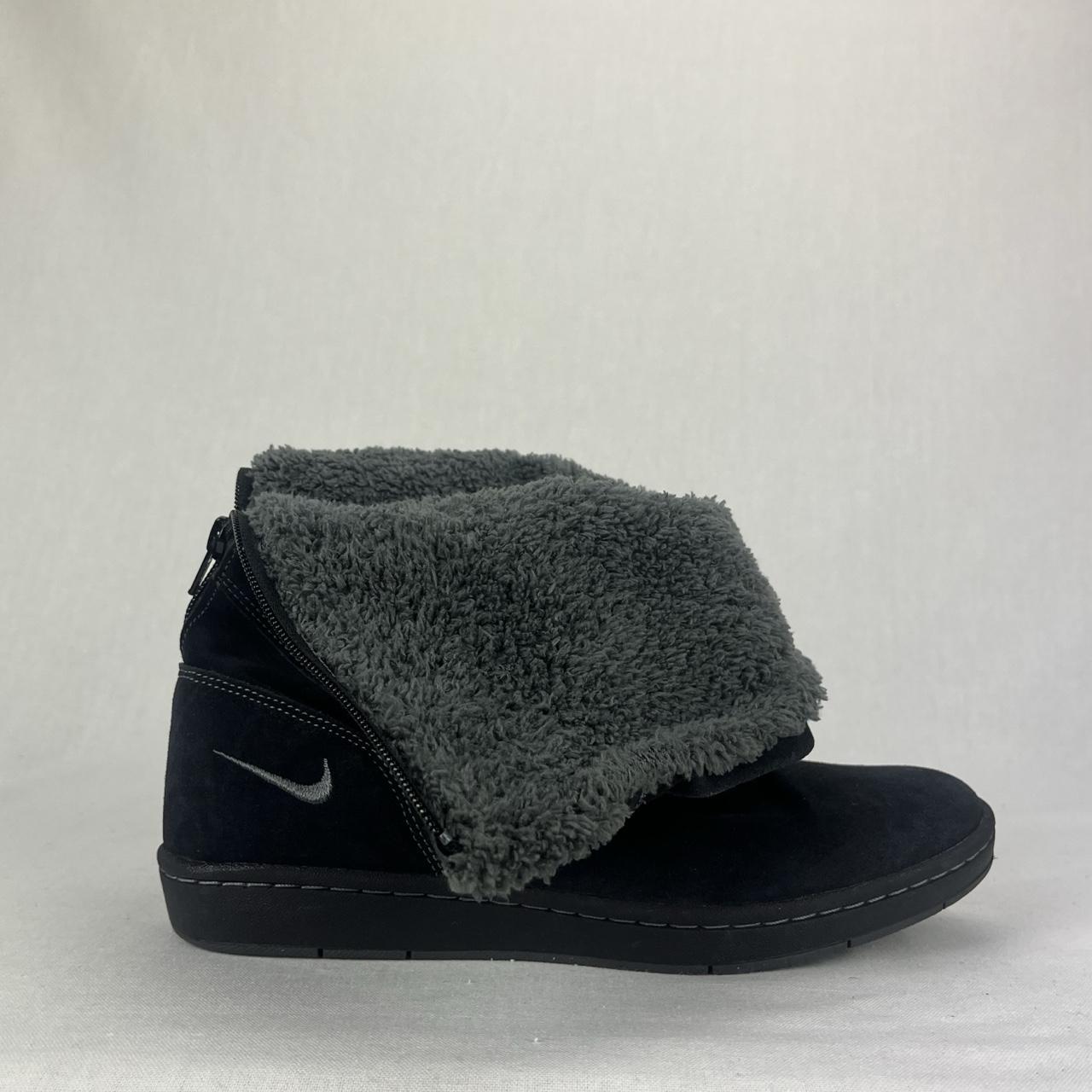 Nike Fur-Lined mid-calf boots black