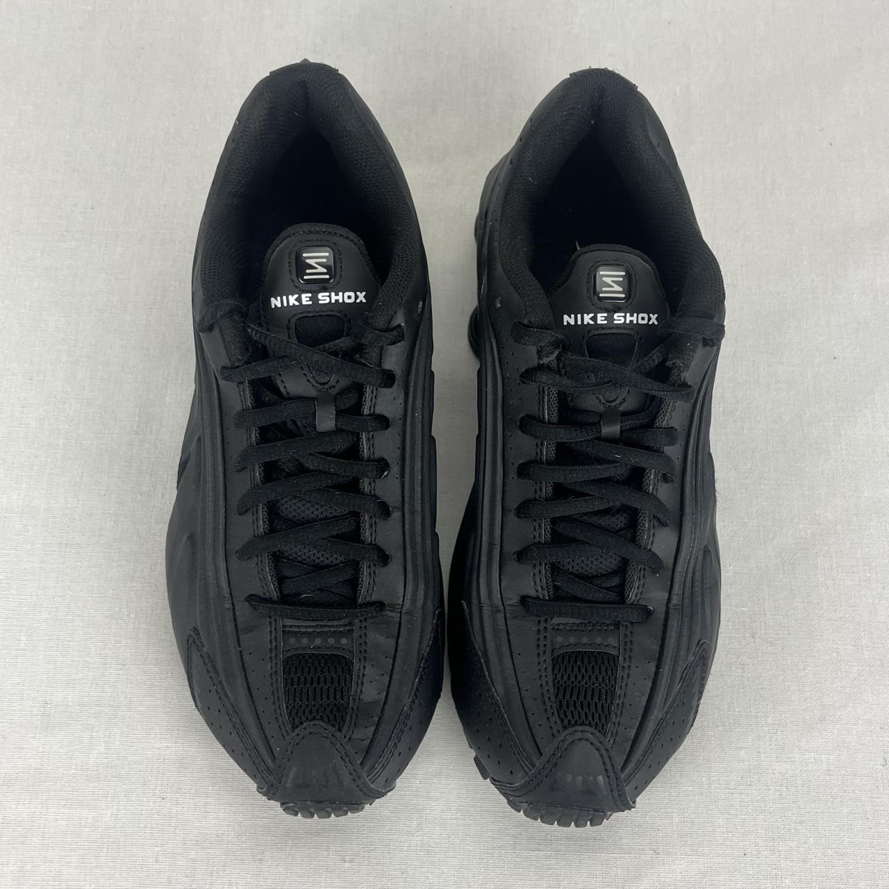 Nike Shox R4 black