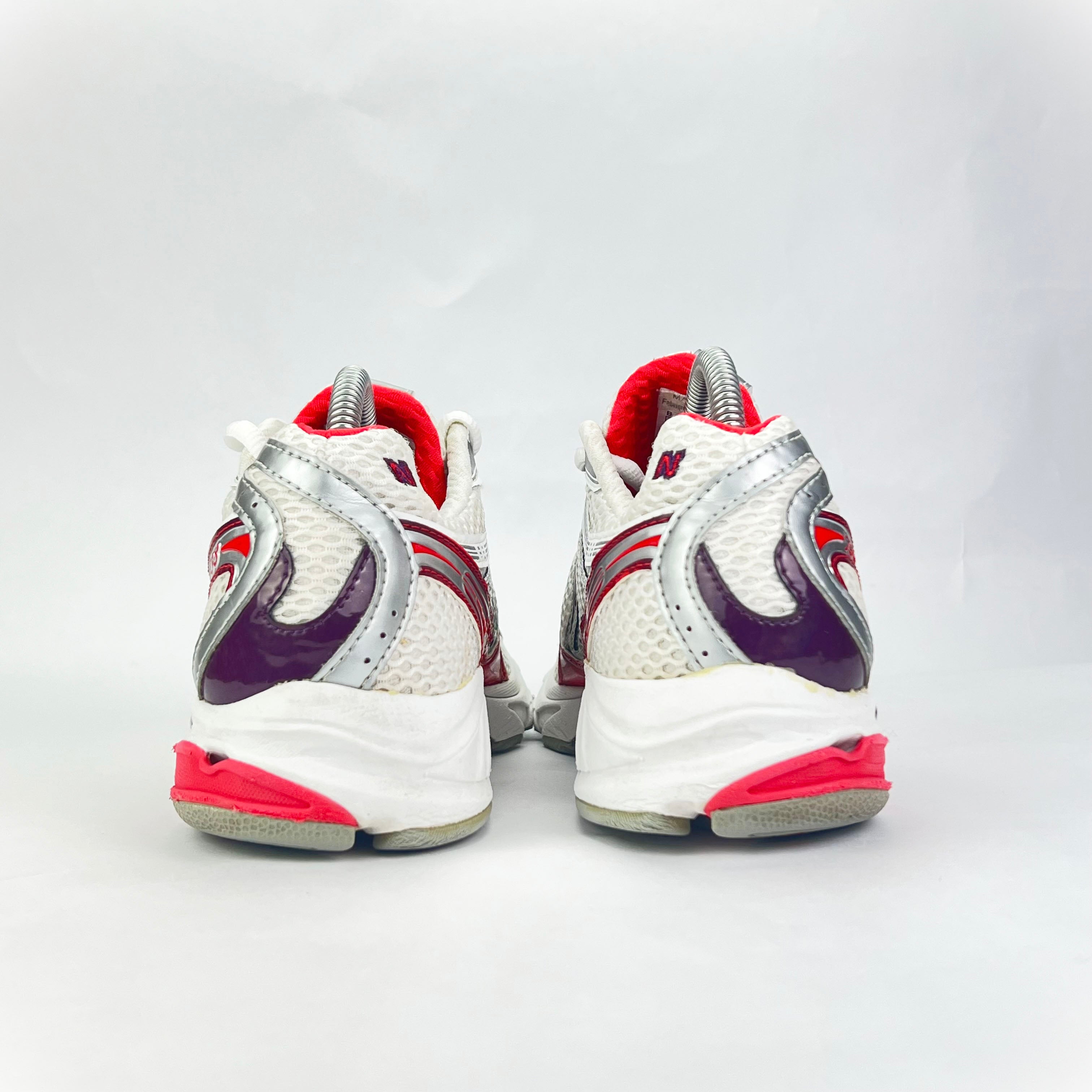 New Balance 738 white/red