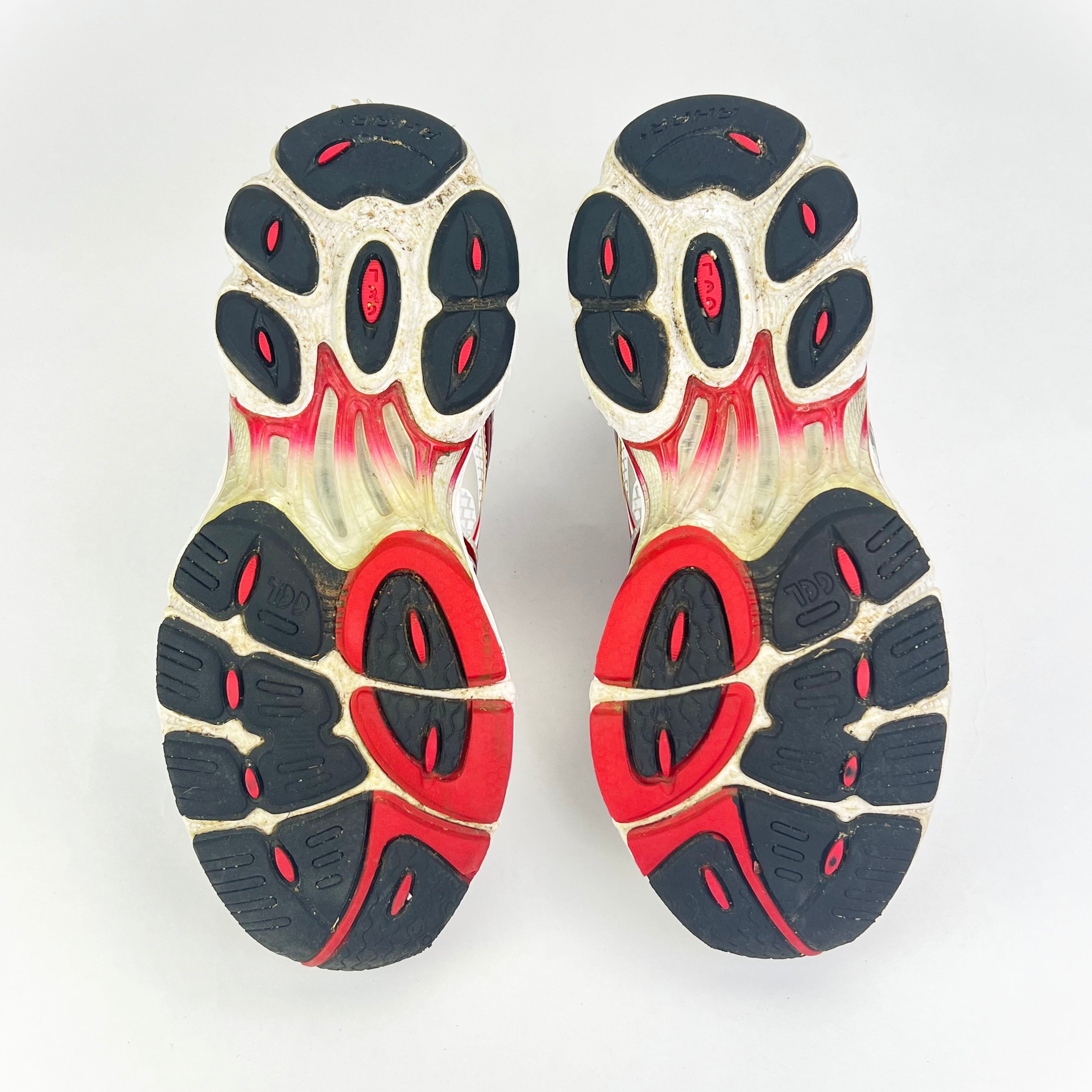 Asics Gel-Nimbus 11 grey/red