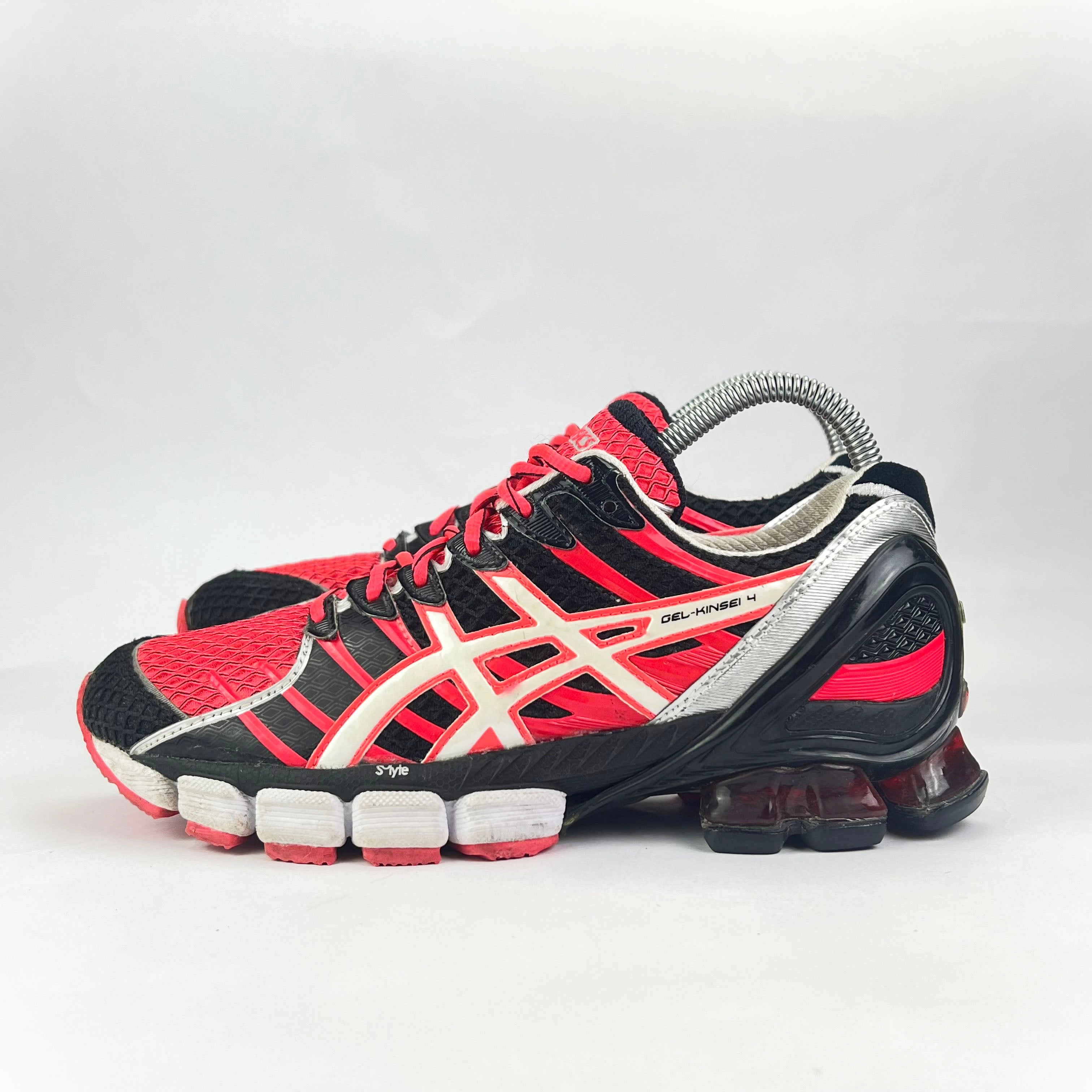 Asics Gel-Kinsei hot pink/black