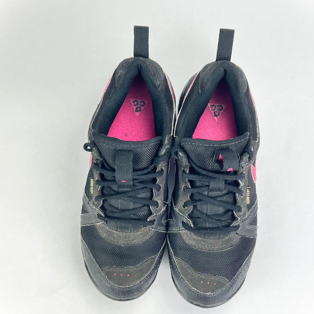 Nike ACG Rongbuk GTX Gore-Tex black/pink UK 10