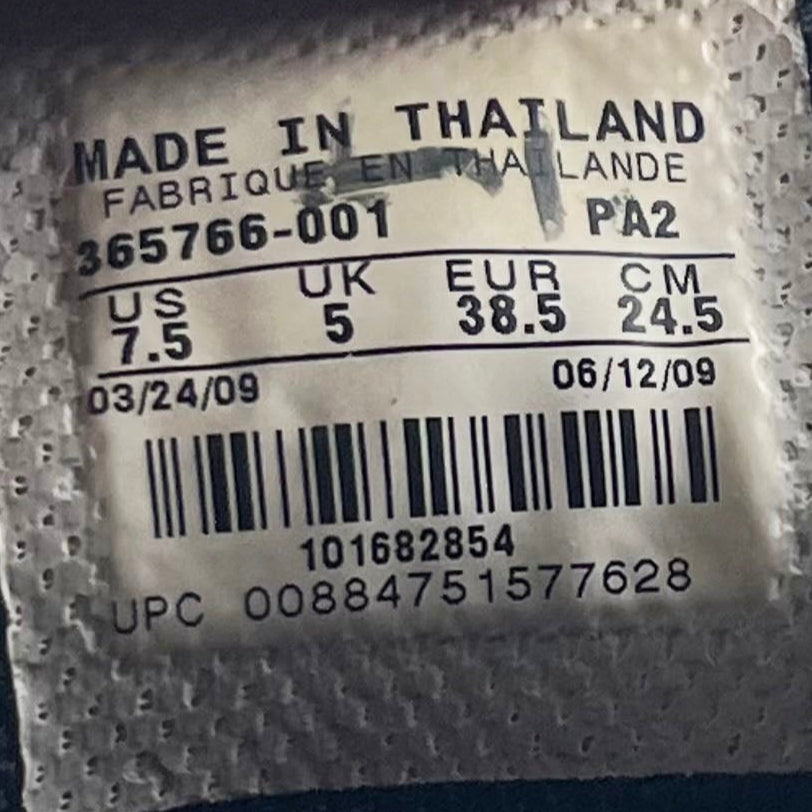 Nike ACG Rongbuk GTX Gore-Tex black/pink UK 10