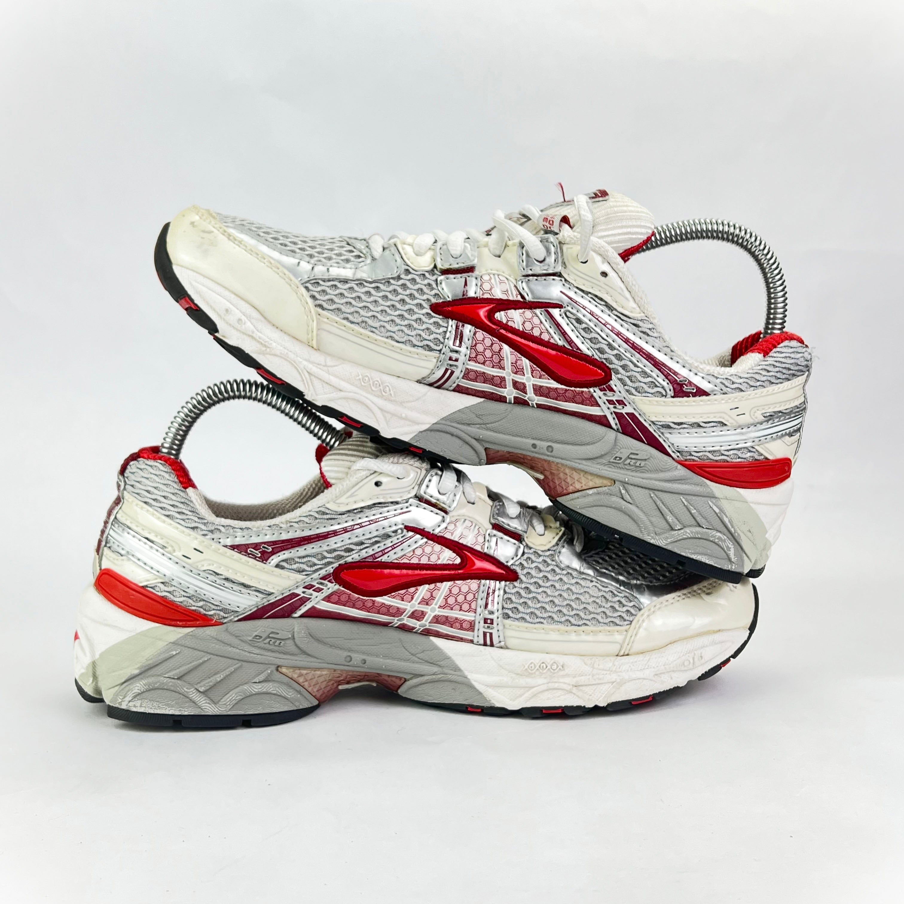 Brooks Adrenaline GTS 11 white/red