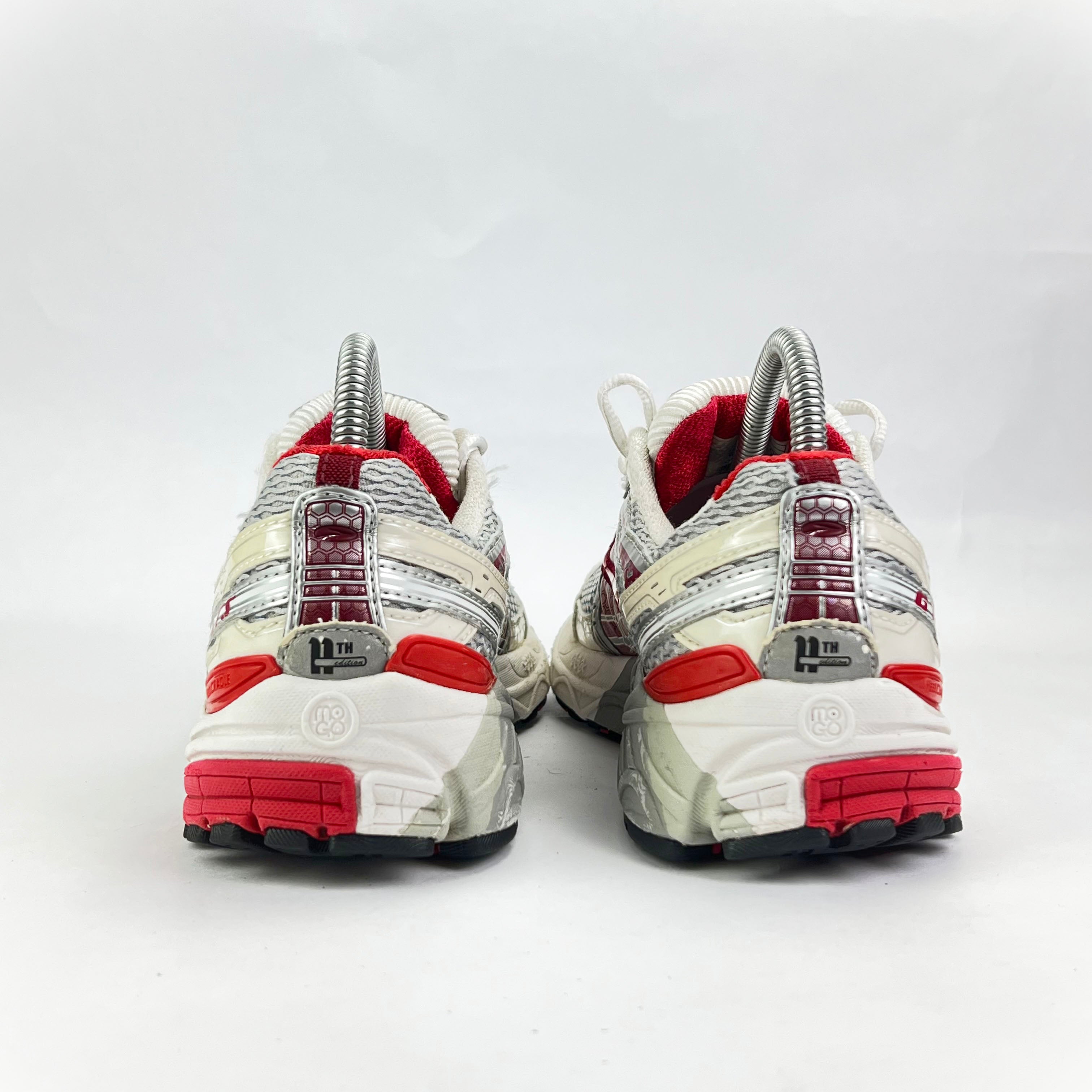 Brooks Adrenaline GTS 11 white/red