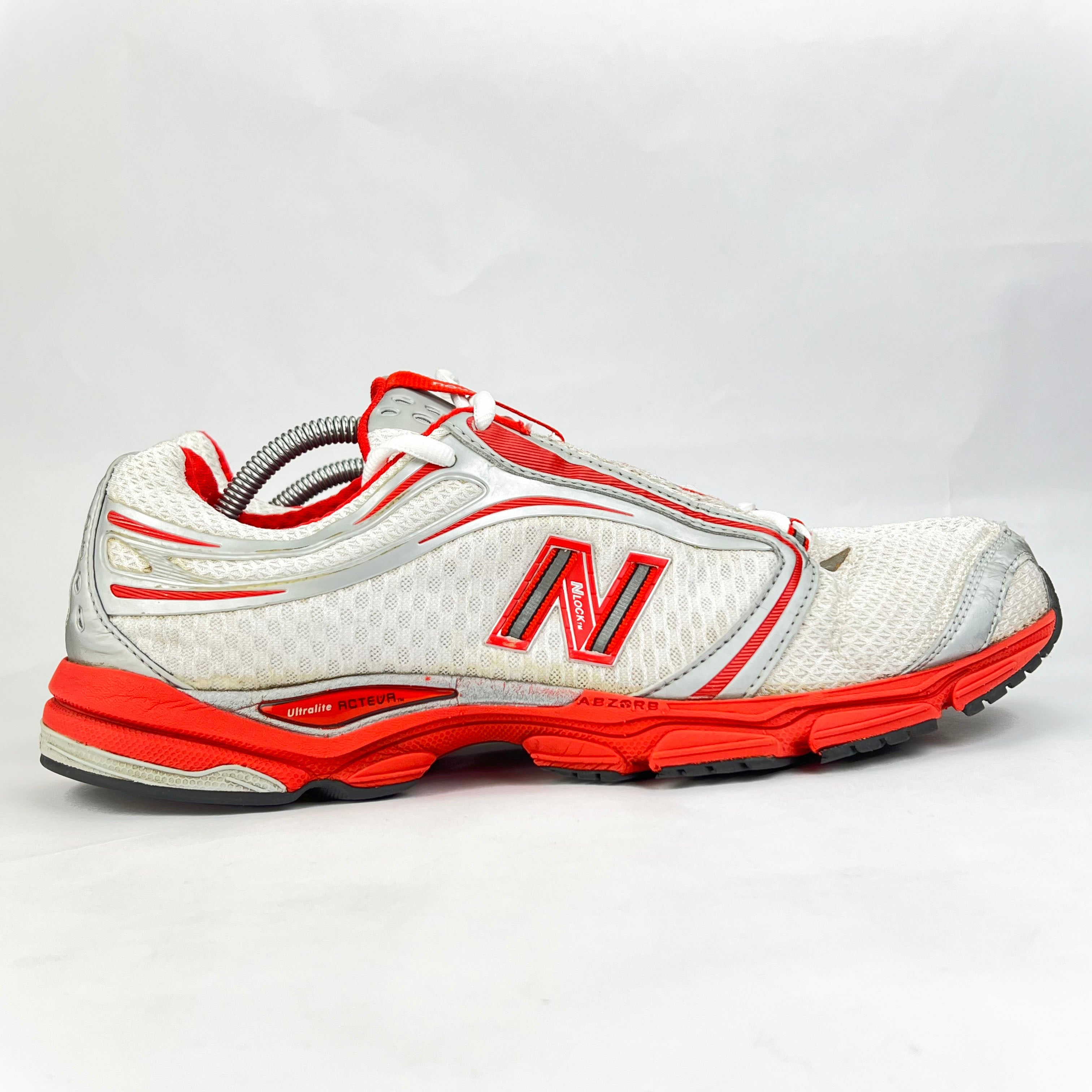 New Balance 902 grey/red UK 12