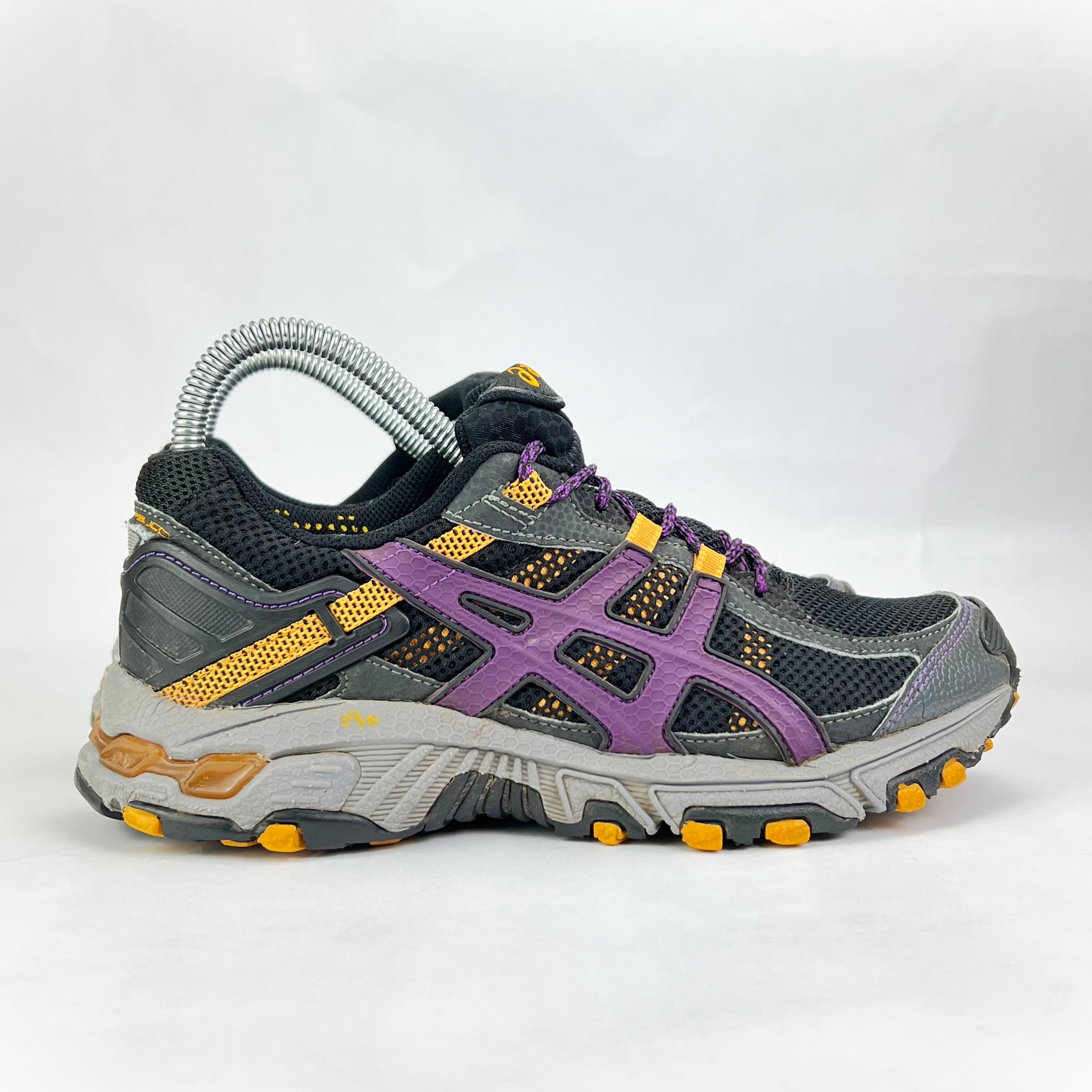 Asics Gel-Trabuco black/orange/purple UK 5.5