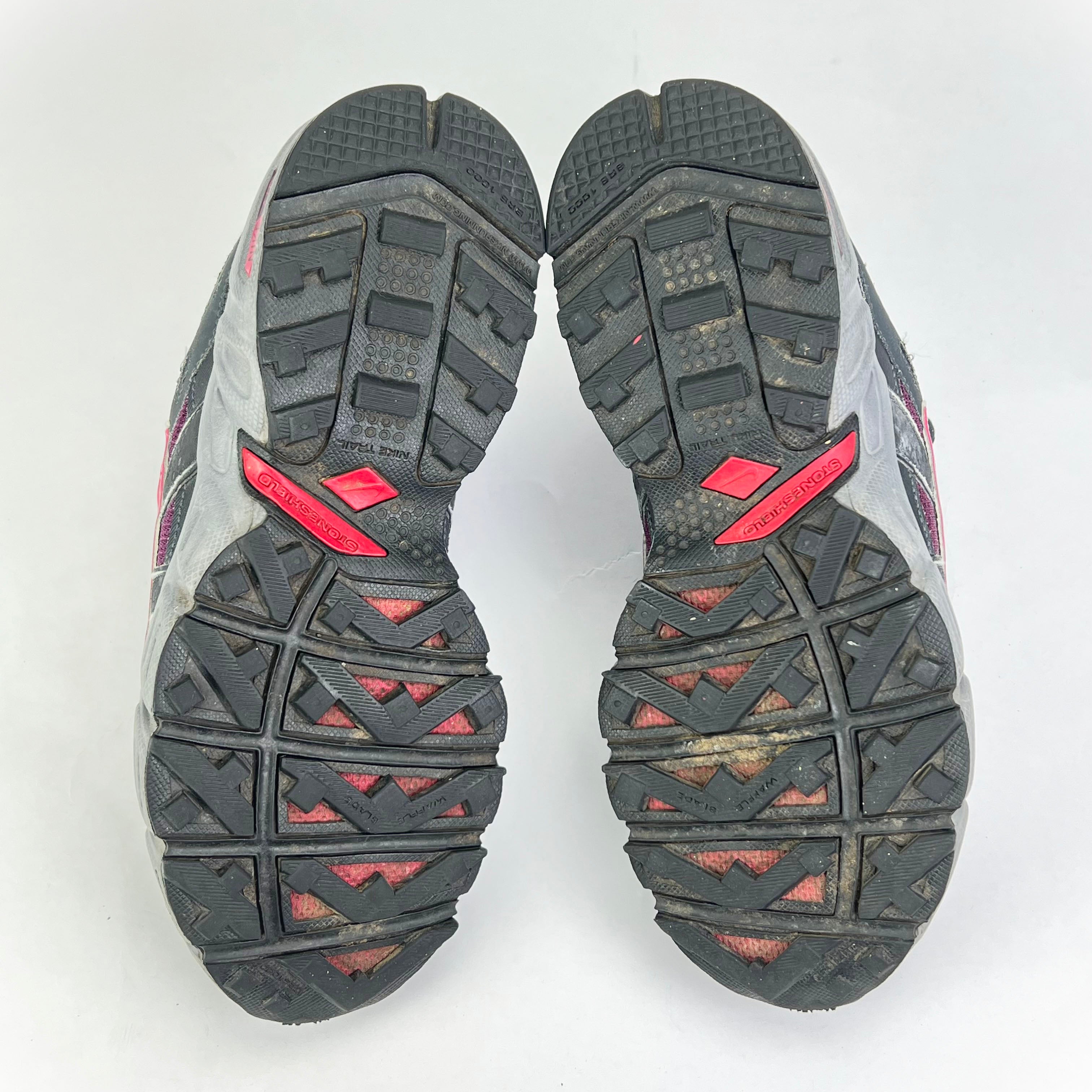 Nike ACG Alvord 8 grey/purple UK 4