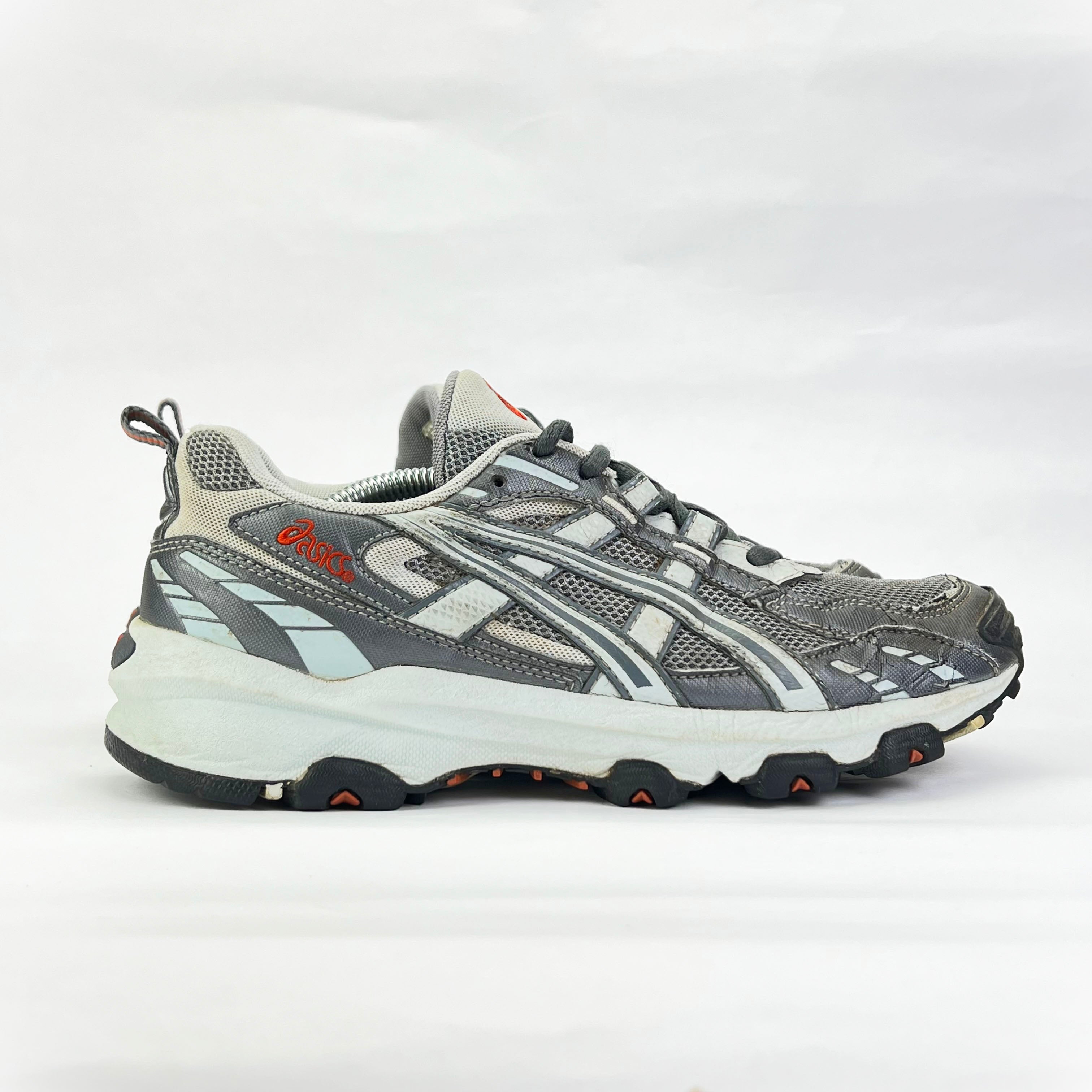 Asics Vintage grey/red runners UK 6