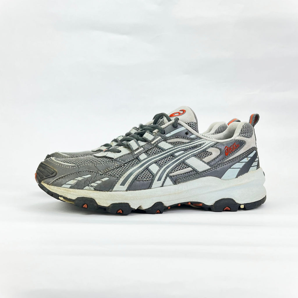 Asics Vintage grey/red runners UK 6
