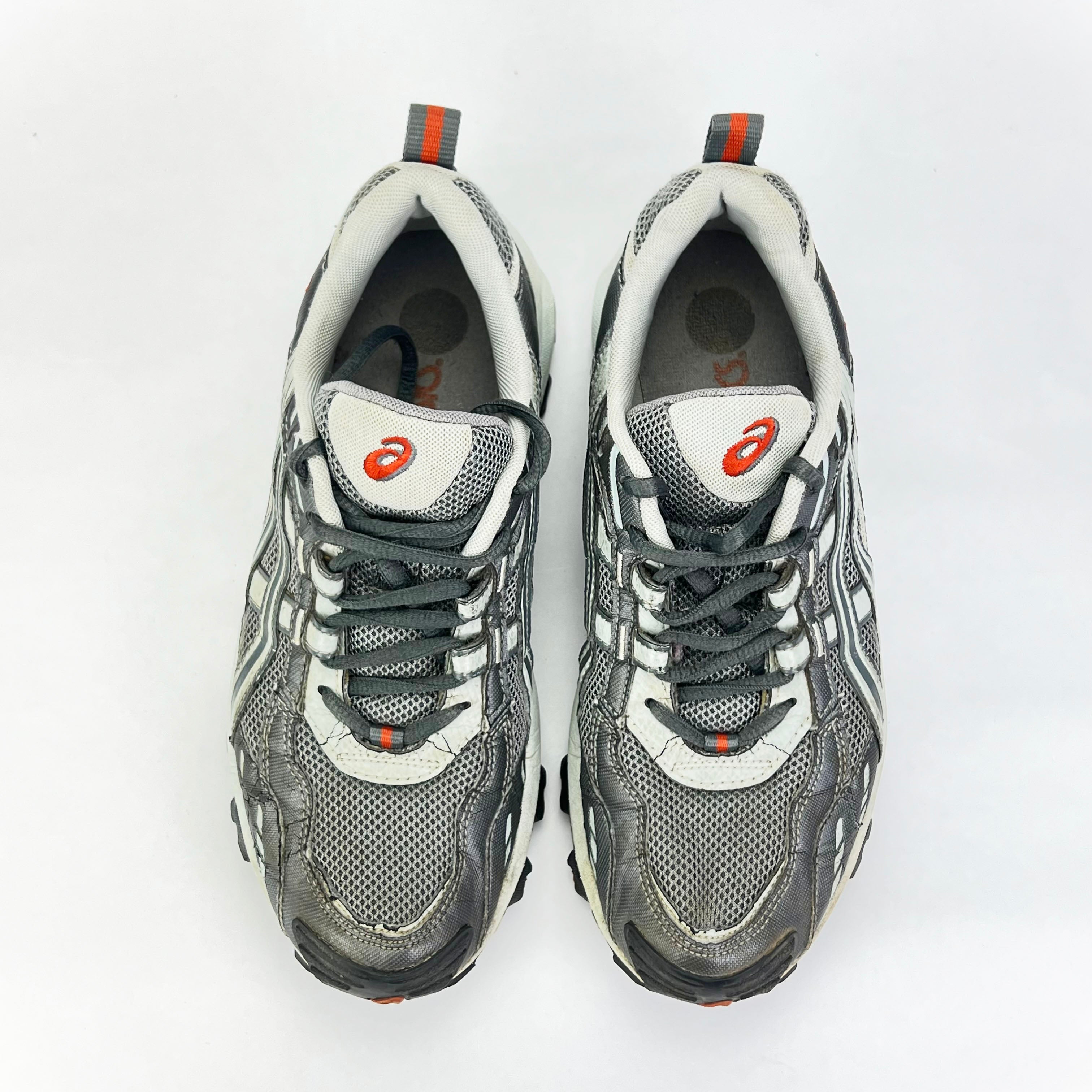 Asics Vintage grey/red runners UK 6