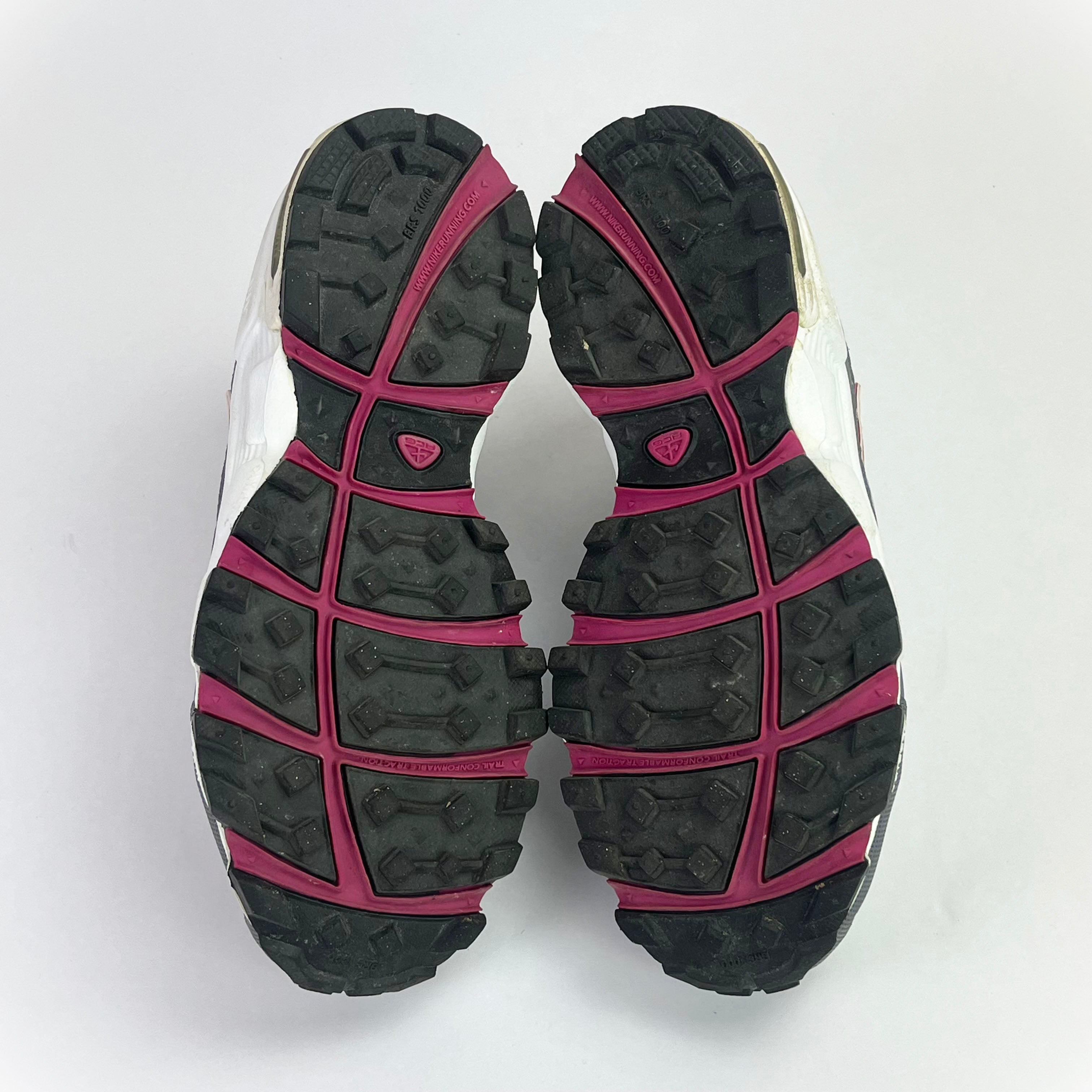 Nike ACG Alvord 6/ IV white/grey/pink UK 4.5