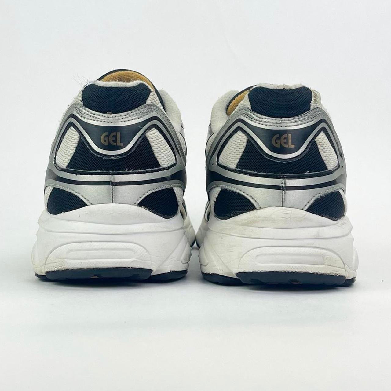 Asics Vintage Gel white/gold