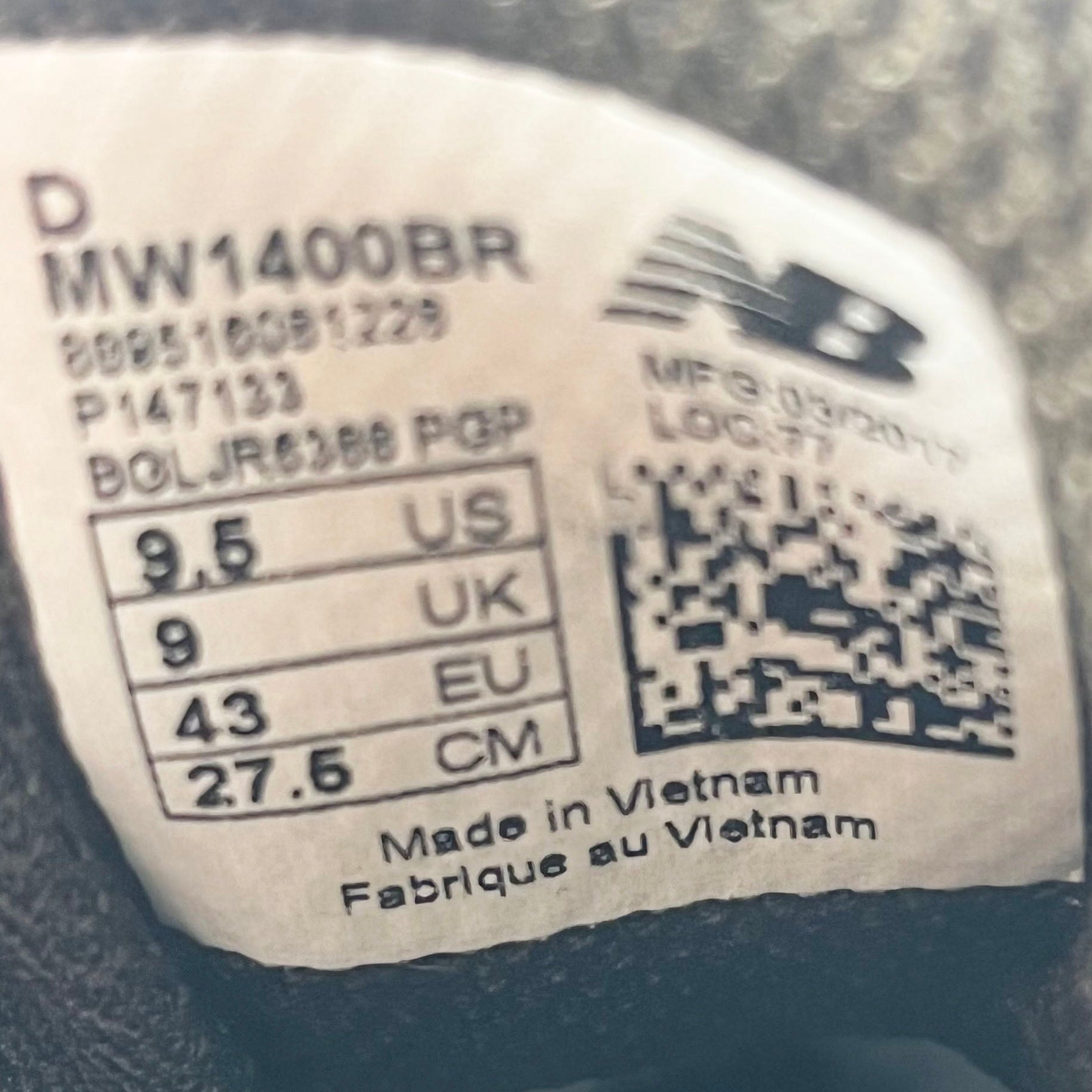 New Balance 1400 Waterproof brown/black UK 8.5