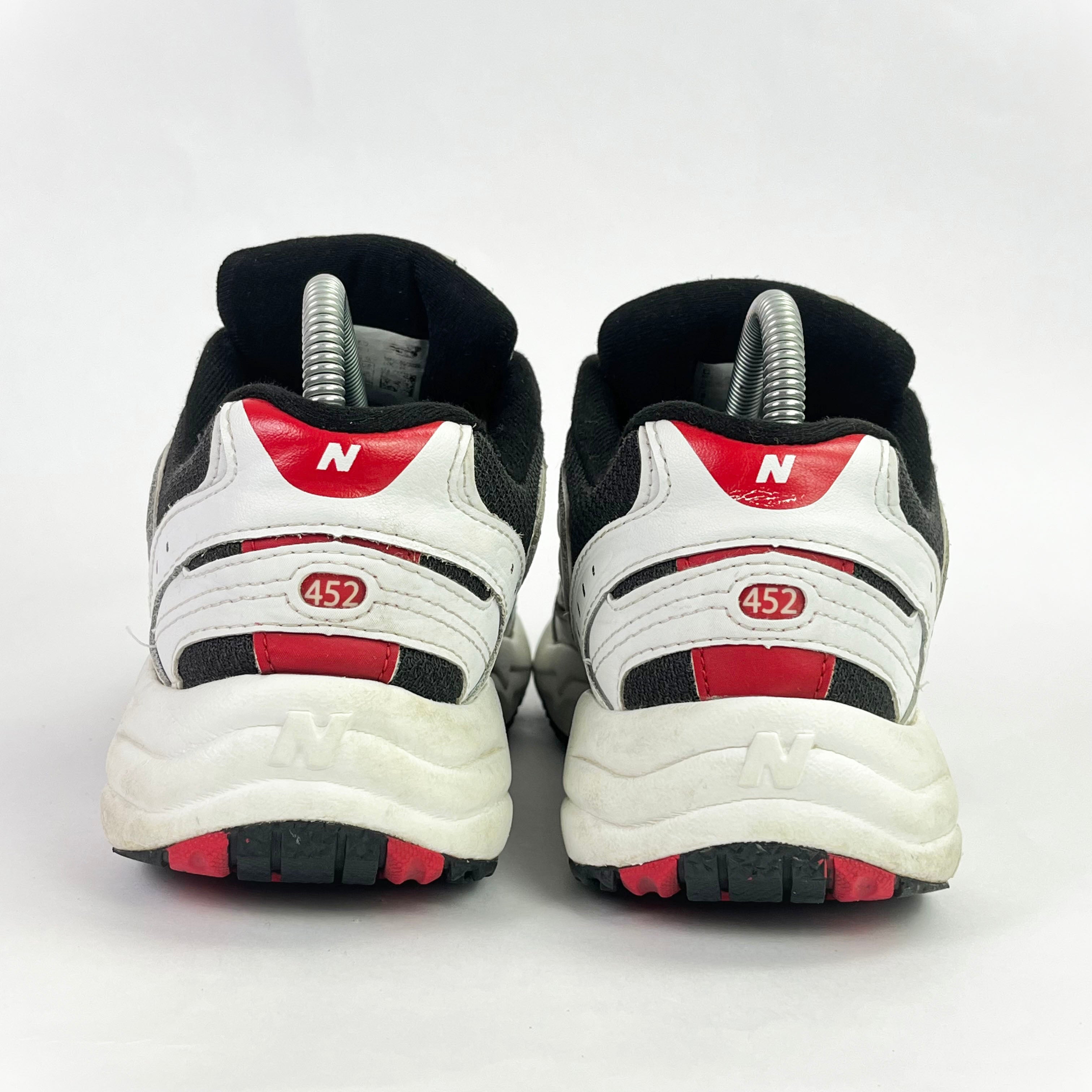 New Balance 452 white/black/red
