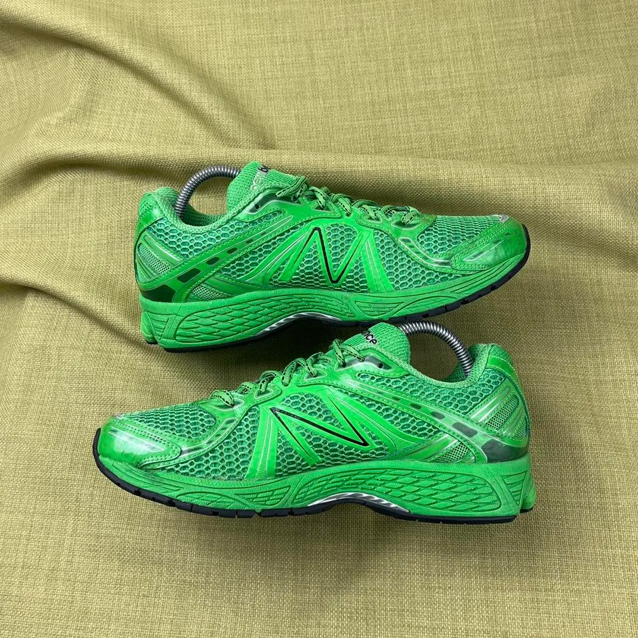 New Balance 780v3 green/black