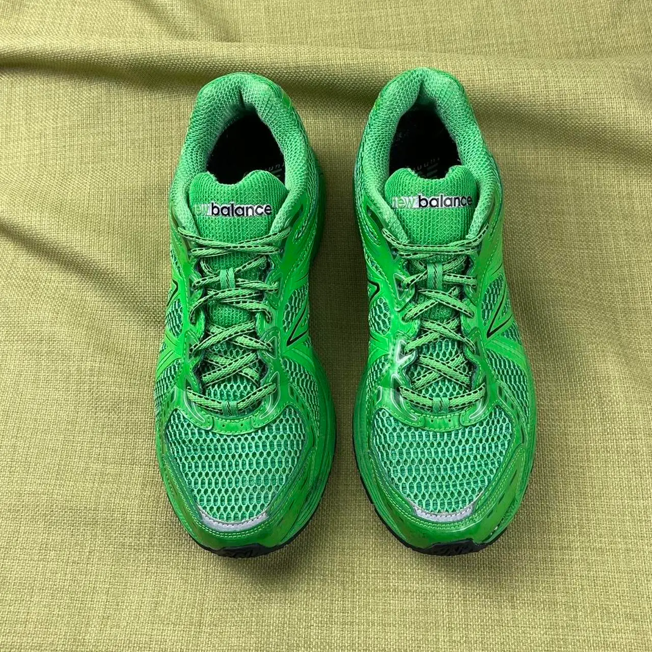 New Balance 780v3 green/black