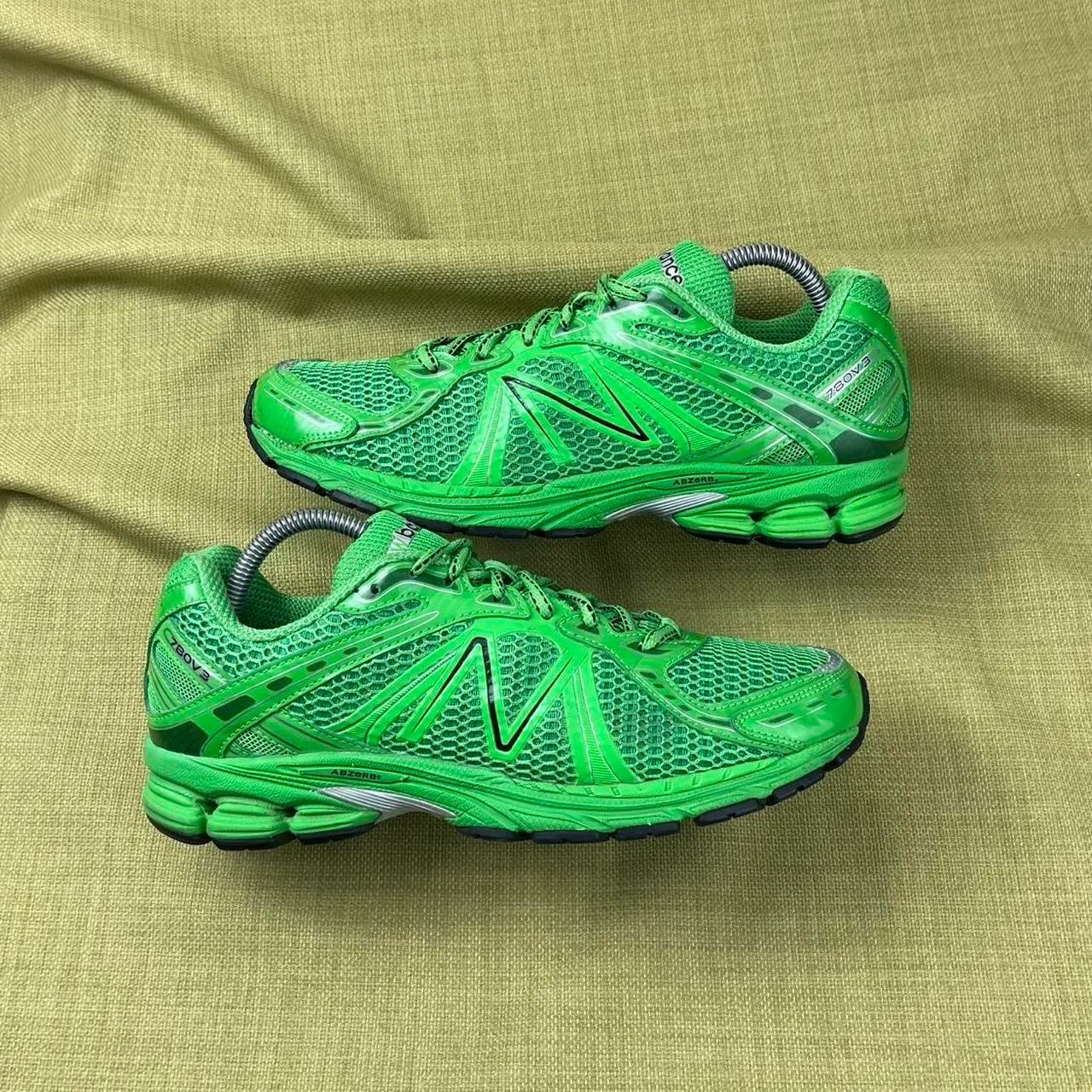 New Balance 780v3 green/black